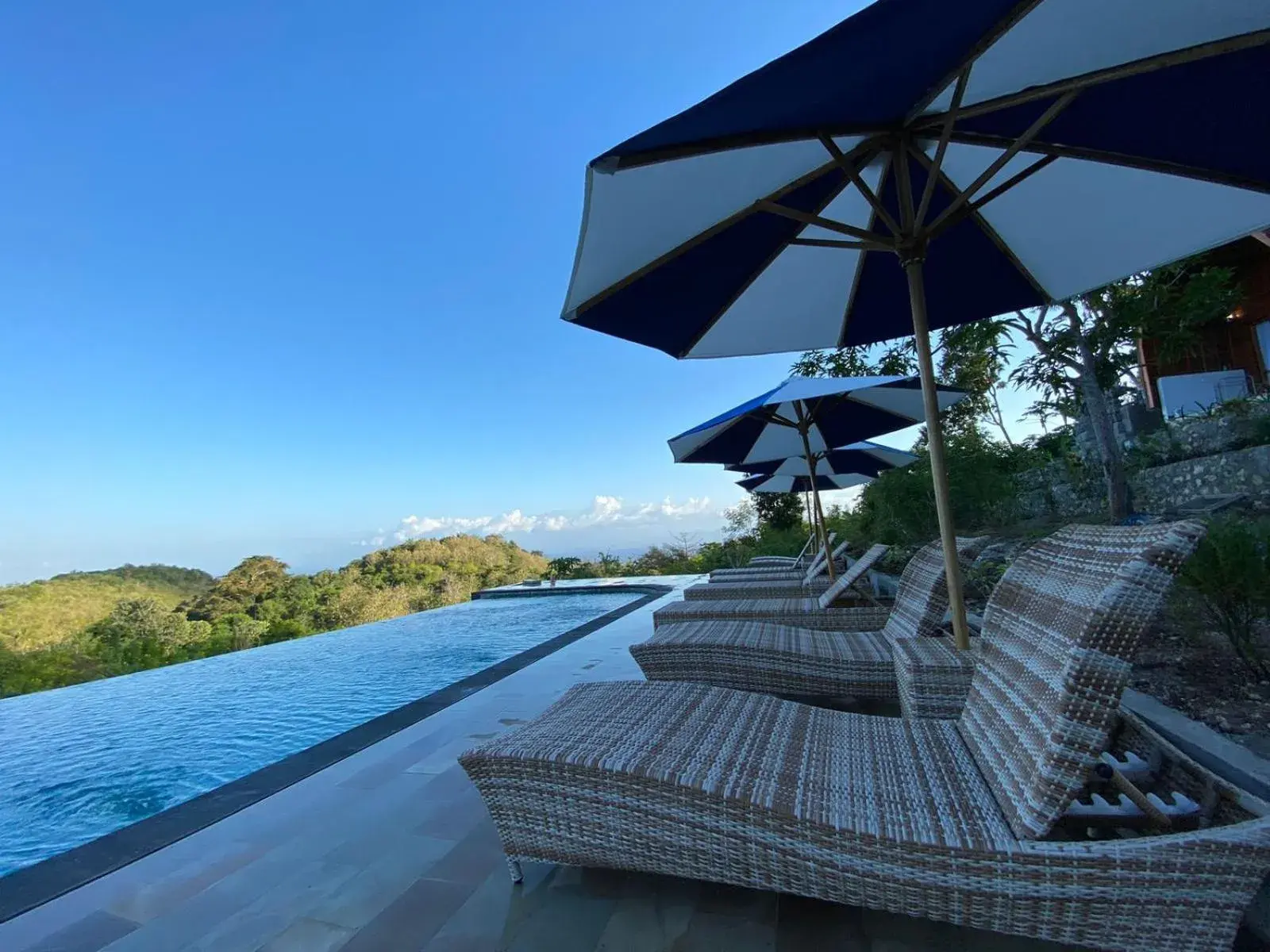 Pool view in Kubuhill Sunset Bungalow Pool view in Kubuhill Sunset Bungalow