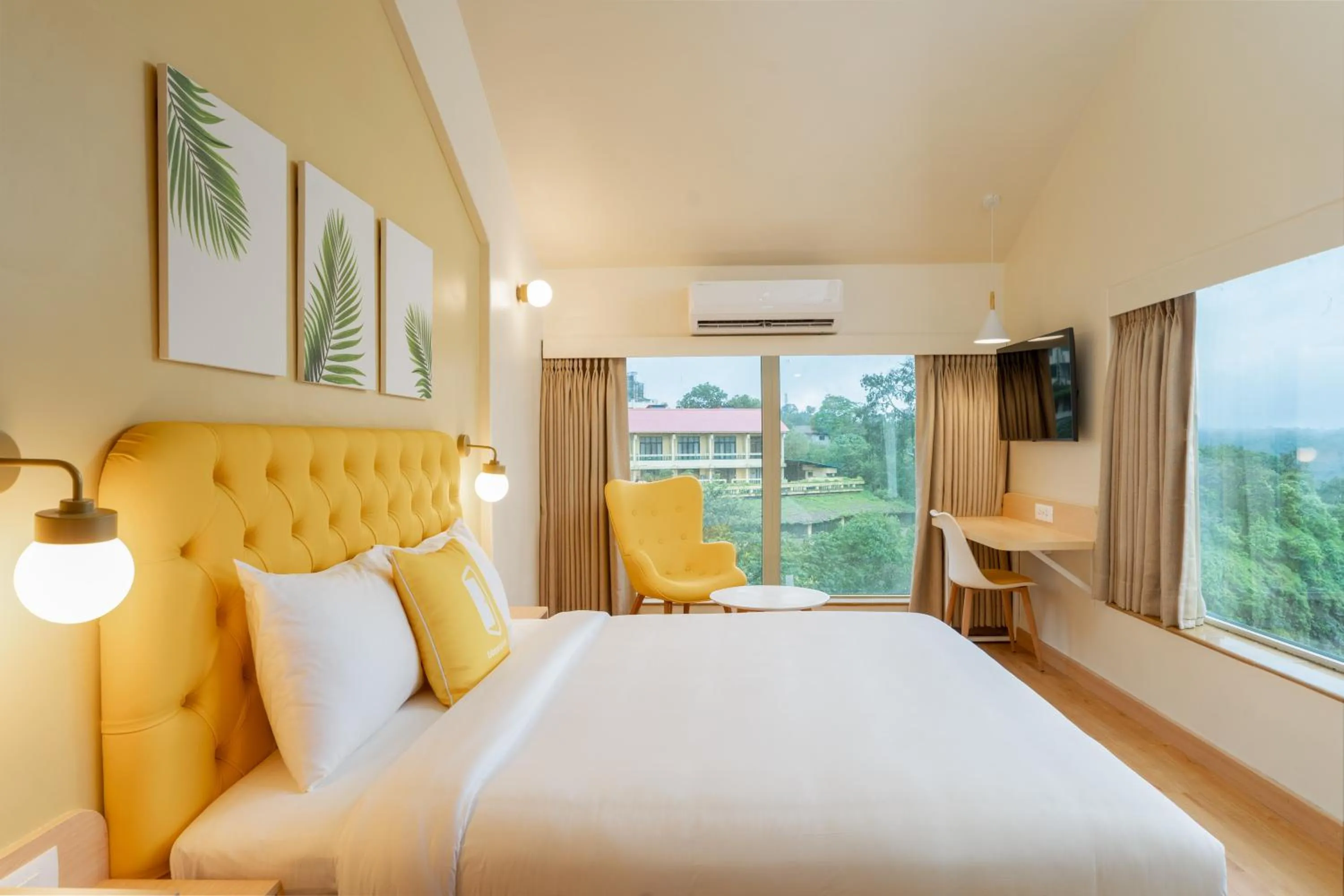 Bedroom, Bed in Bloom Hotel - Khandala