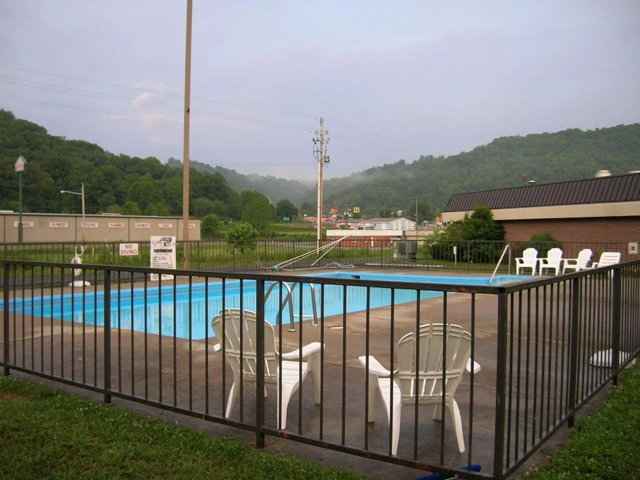 Swimming pool in Travel Inn