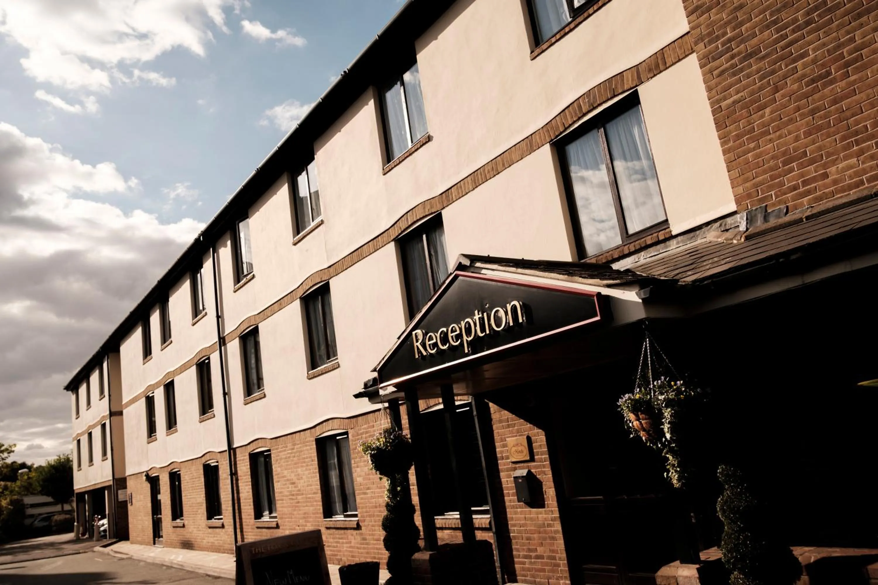 Facade/entrance in The Fox & Goose Hotel