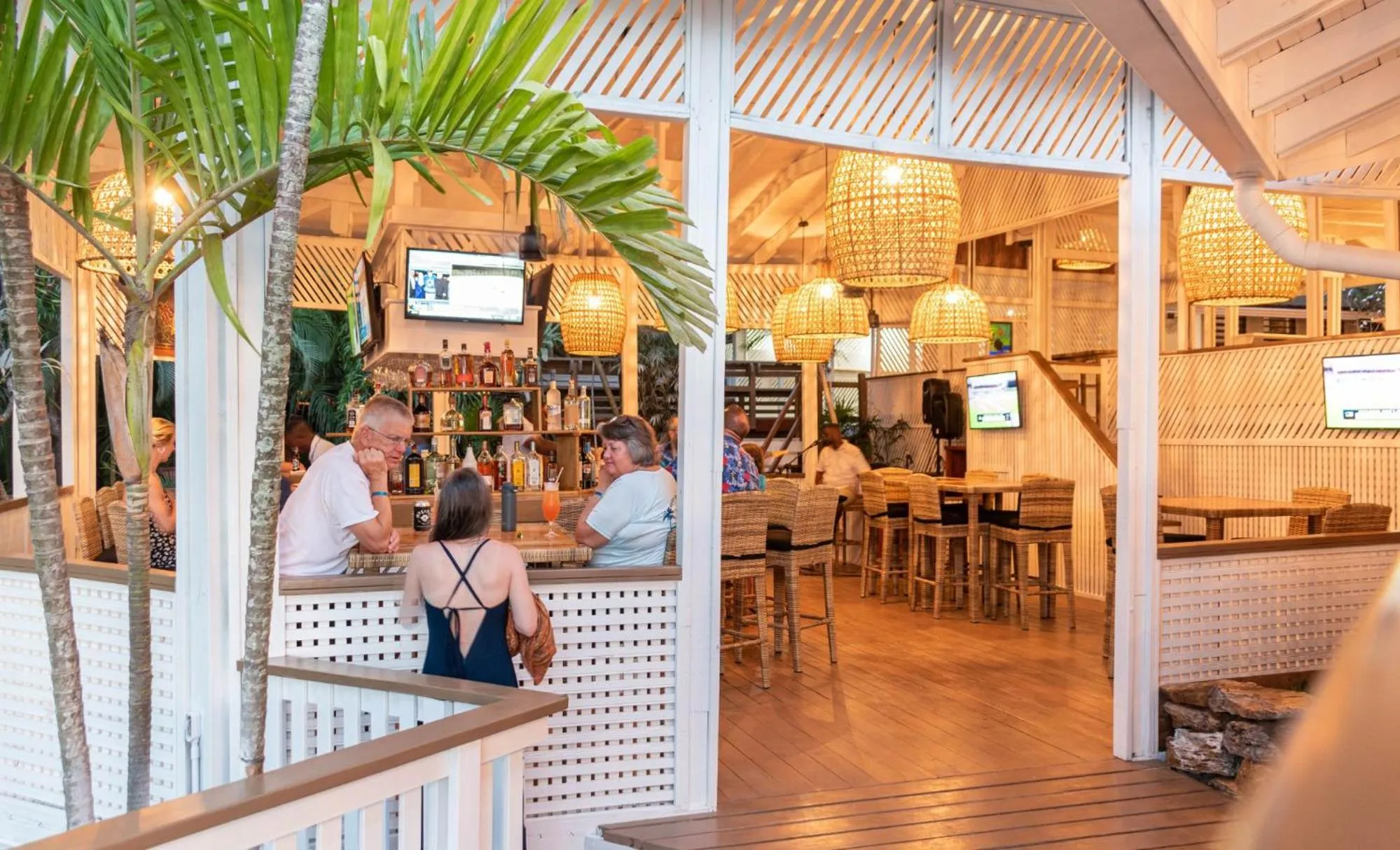 Lounge or bar in Anthony's Key Resort