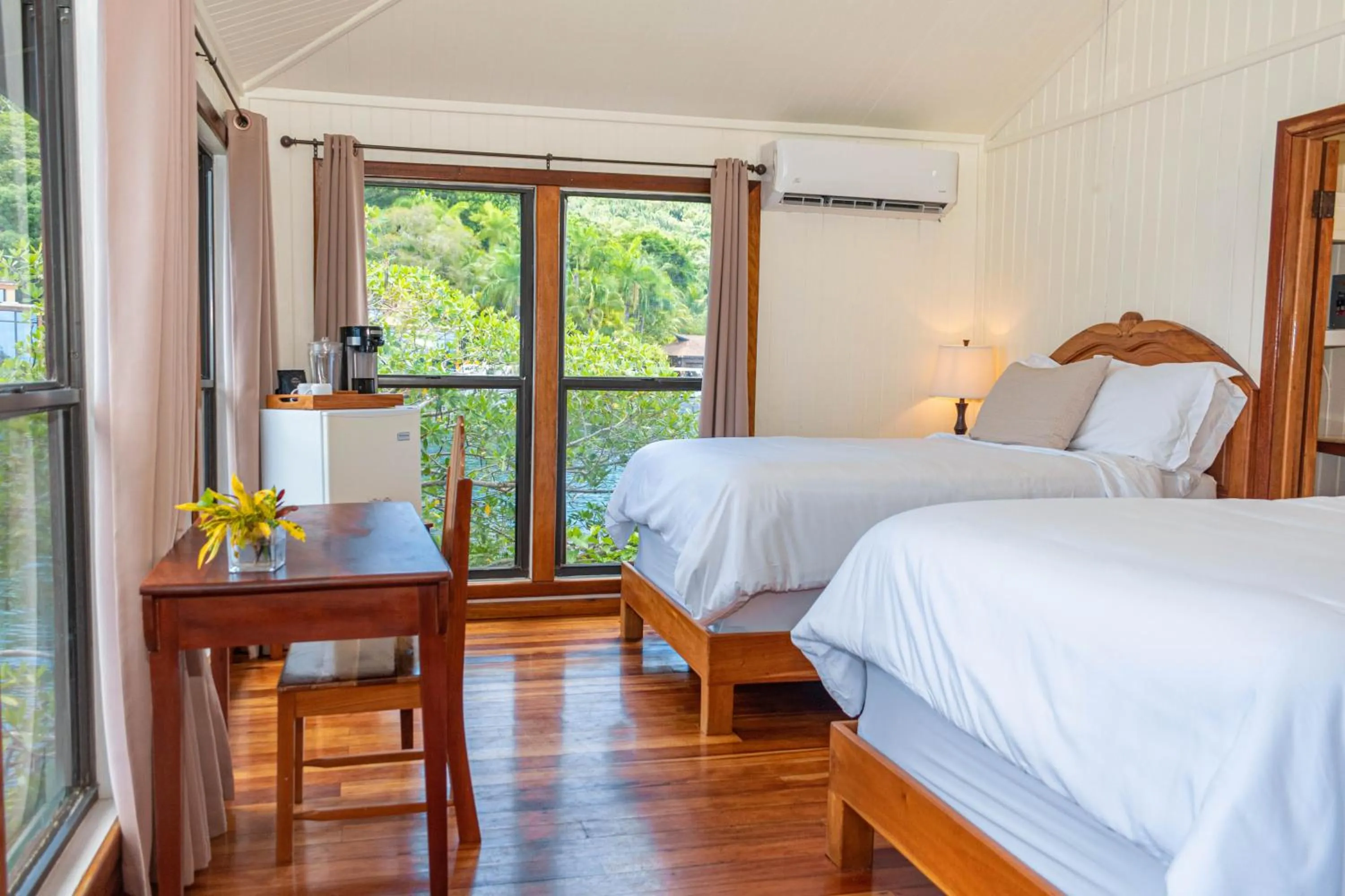 Bedroom, Bed in Anthony's Key Resort