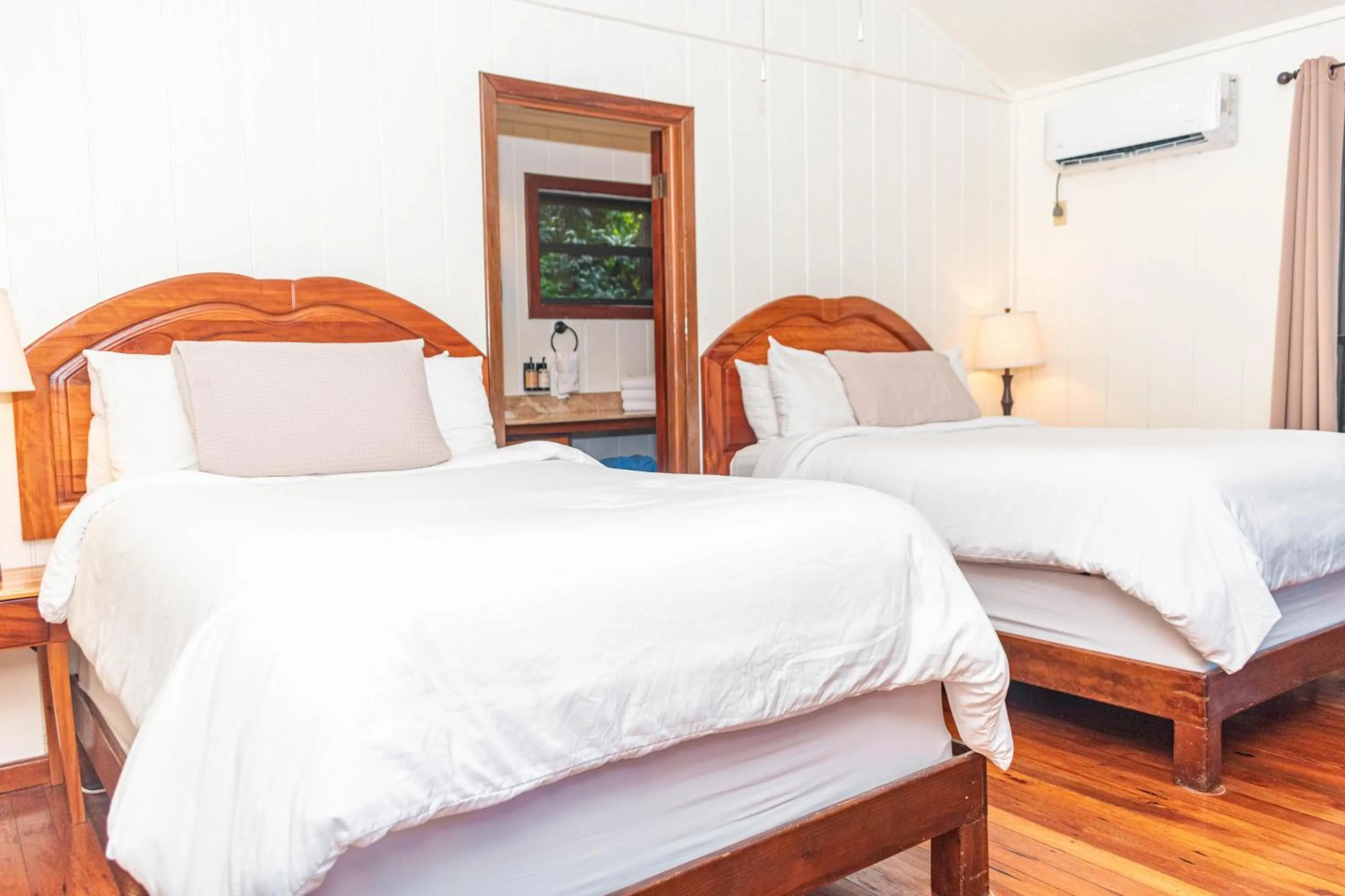 Bedroom, Bed in Anthony's Key Resort