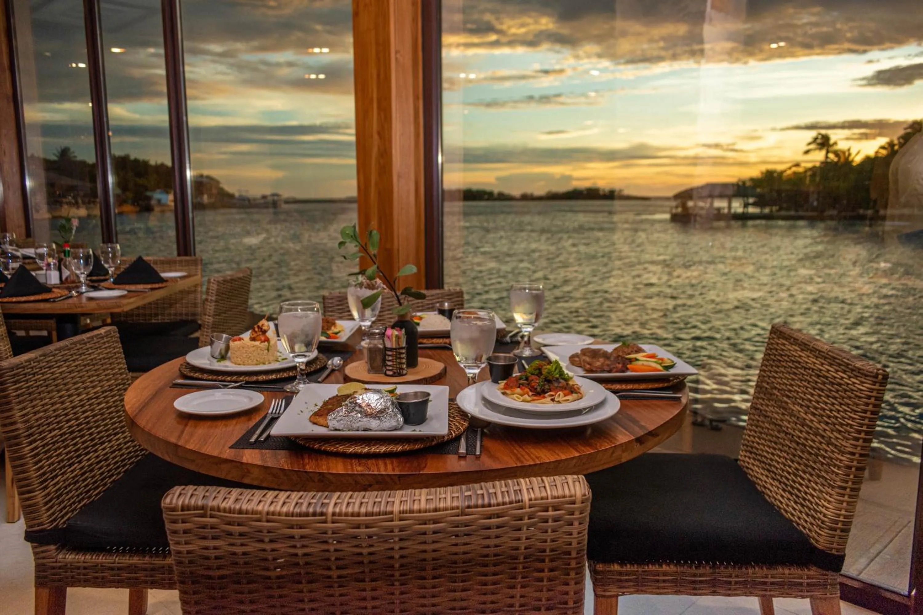 Food and drinks in Anthony's Key Resort