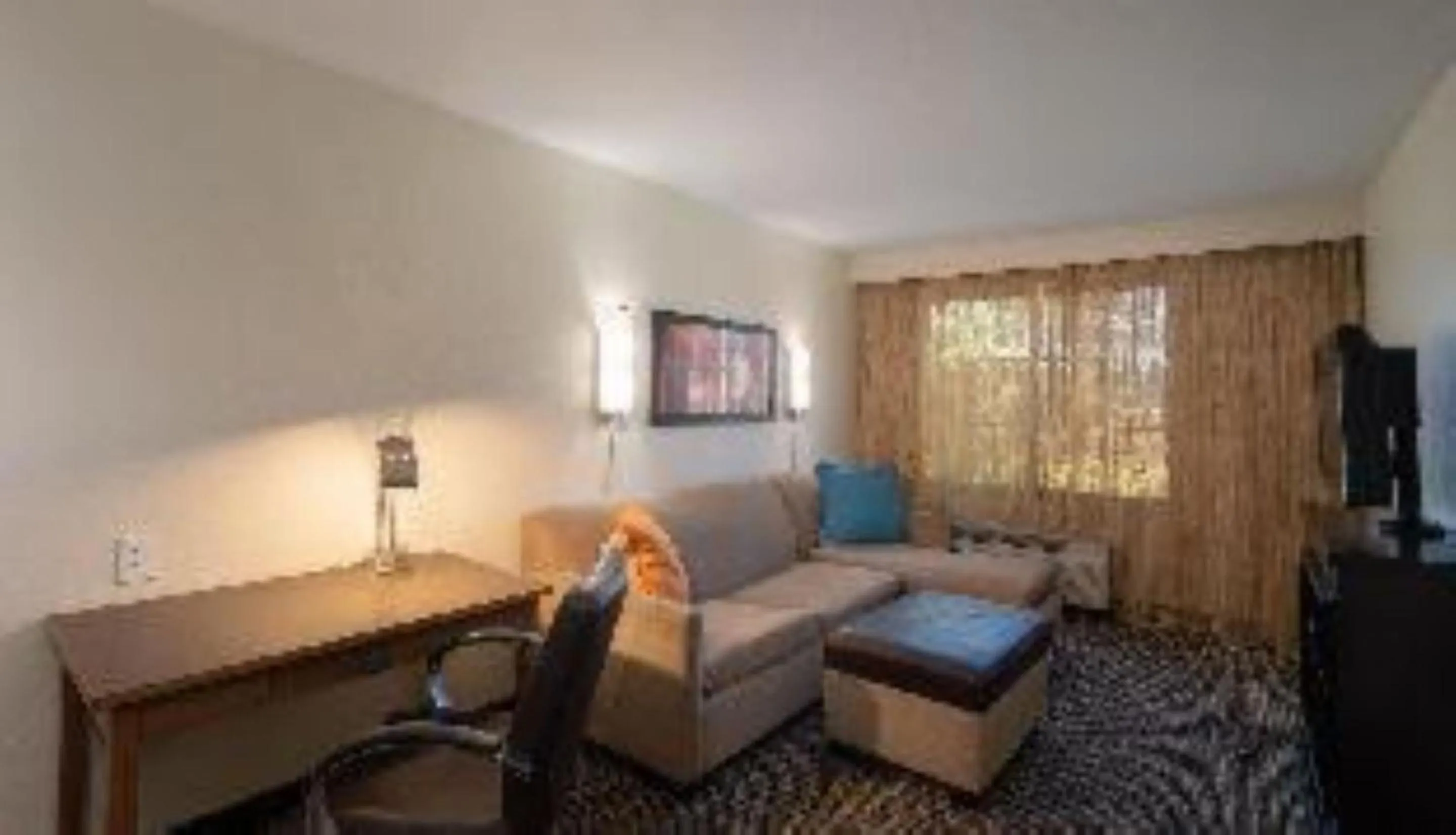 Area and facilities in Studio 6 Carlsbad CA