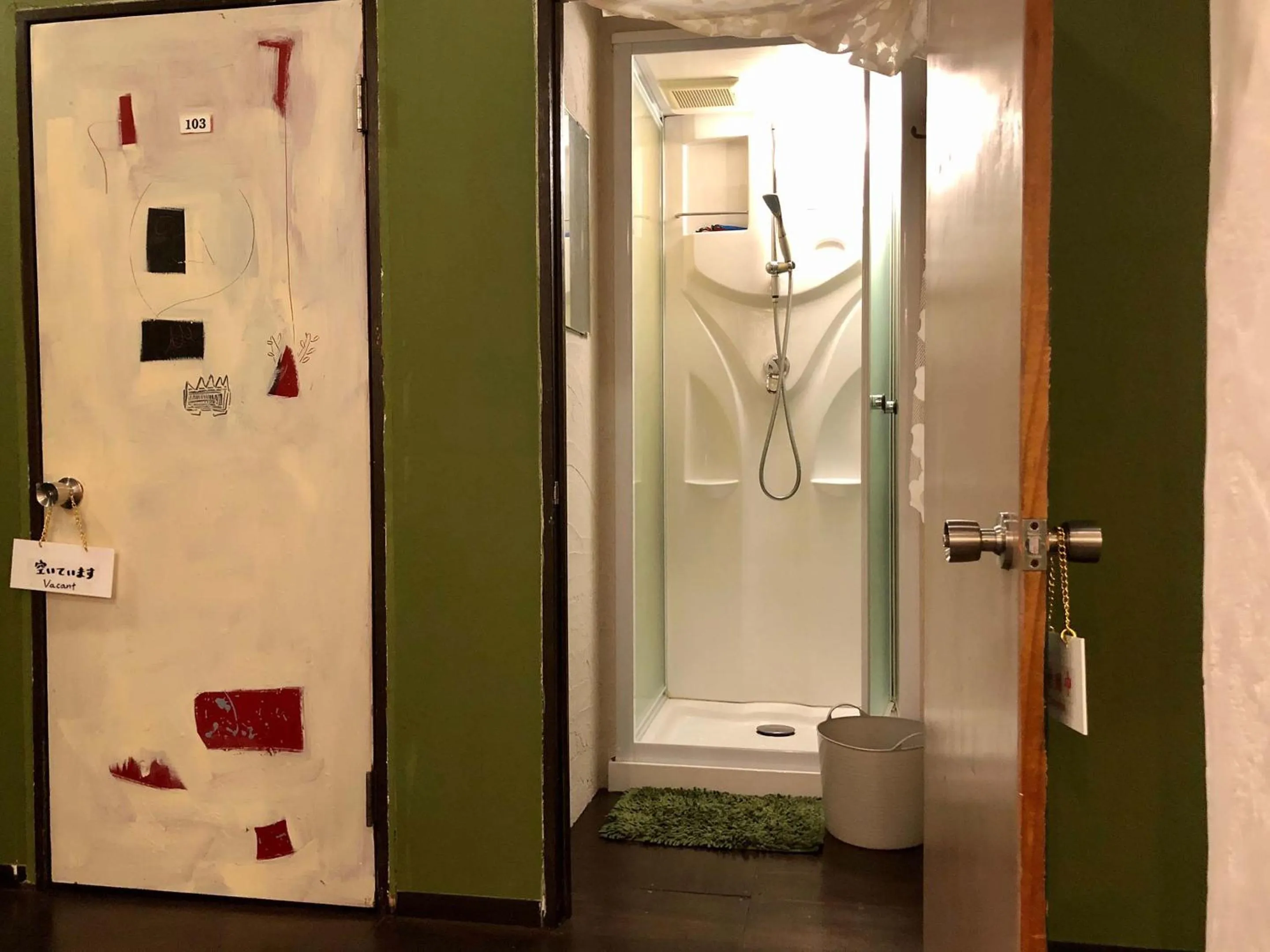 Shower in Hostel Yume-Nomad Kobe