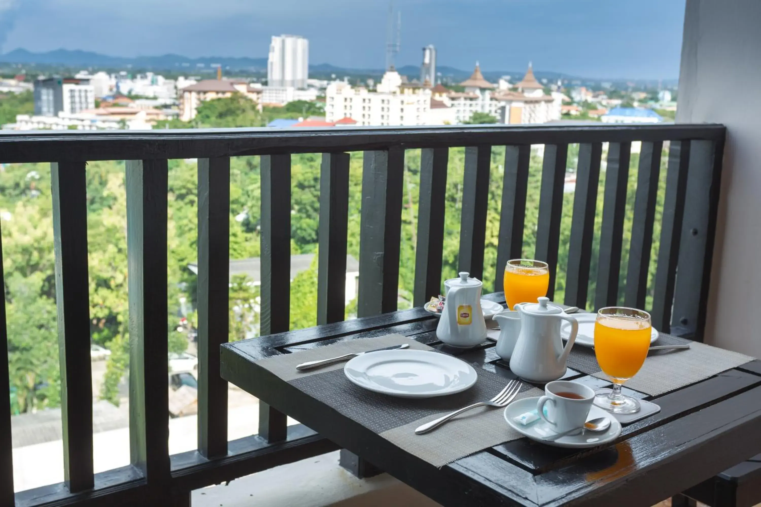 Balcony/Terrace in Golden Tulip Essential Pattaya