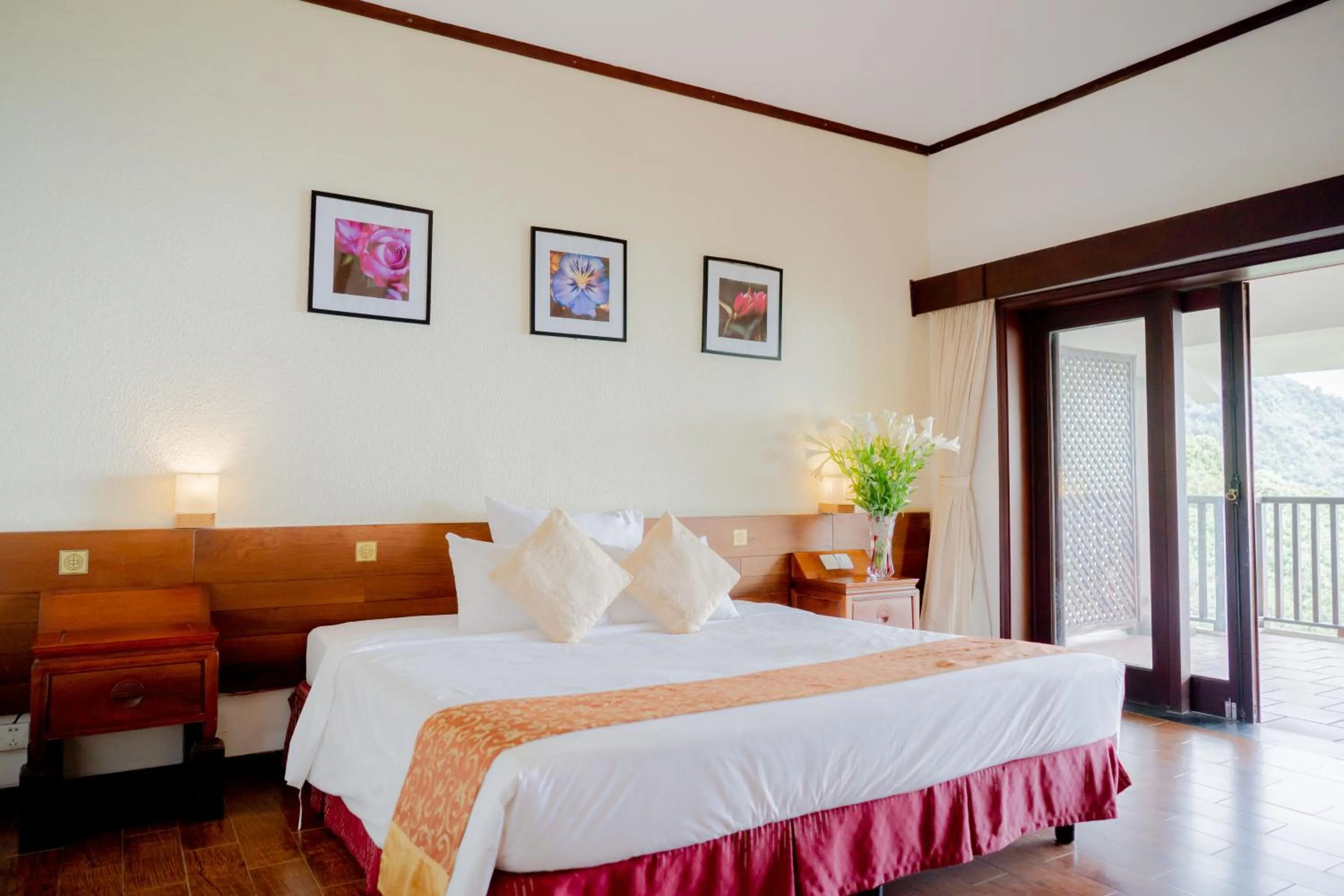 Bed in Belvedere Tam Dao Resort