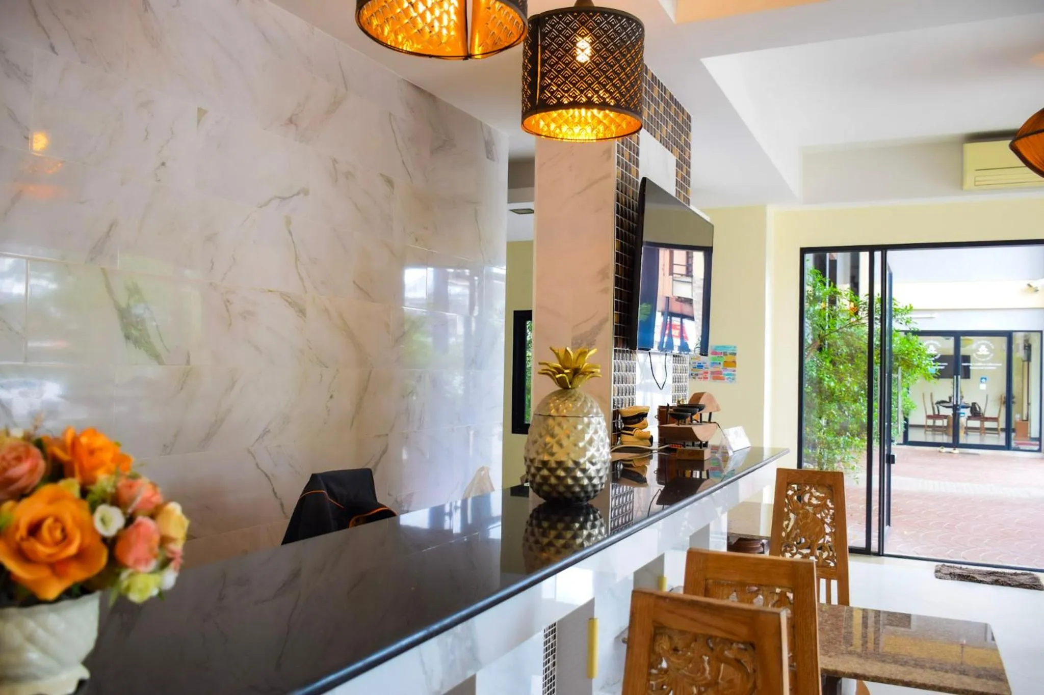 Property building in Chivapuri Trat