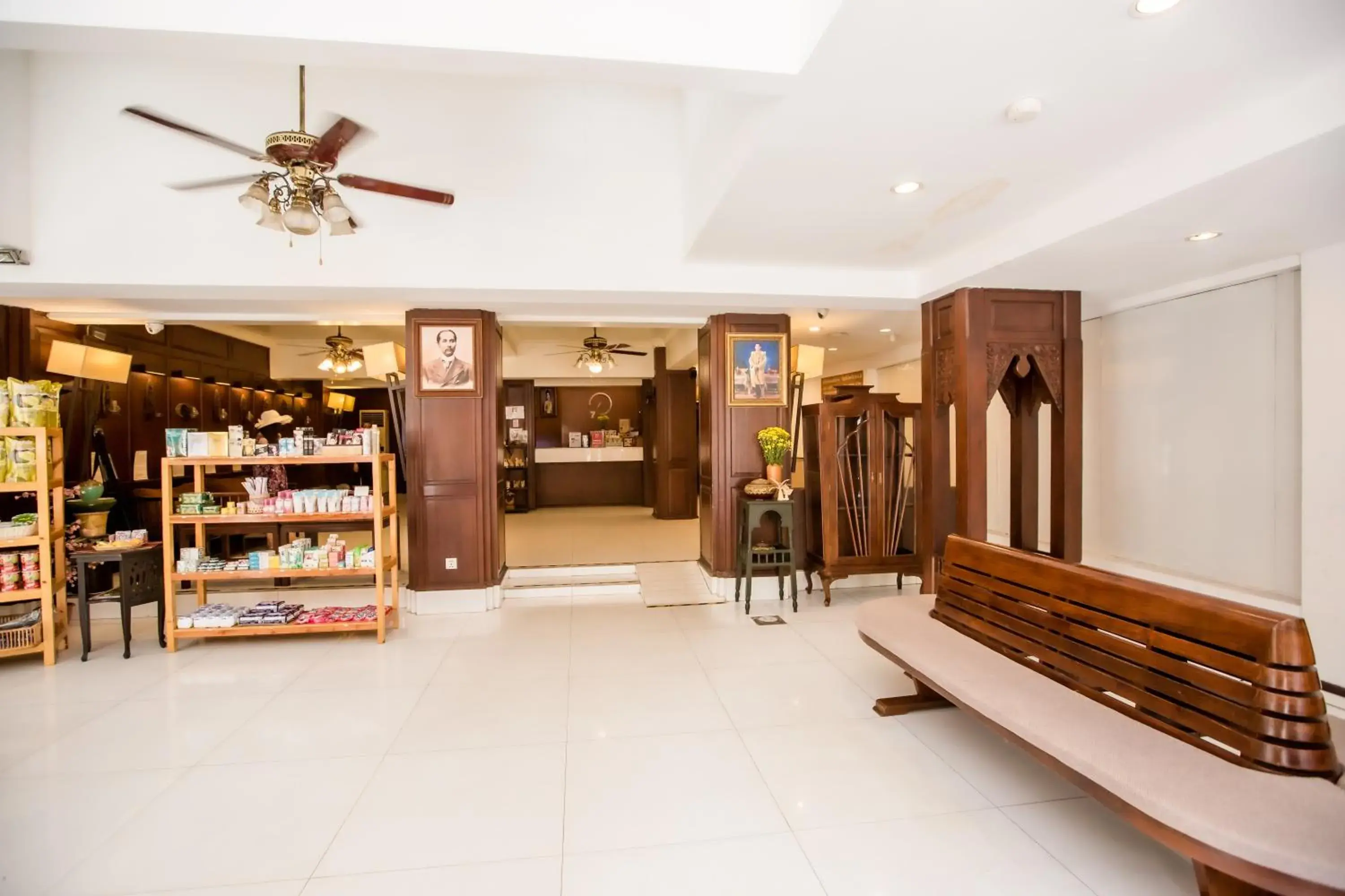 Lobby or reception in Chiang Roi 7 Days Inn Lobby or reception in Chiang Roi 7 Days Inn