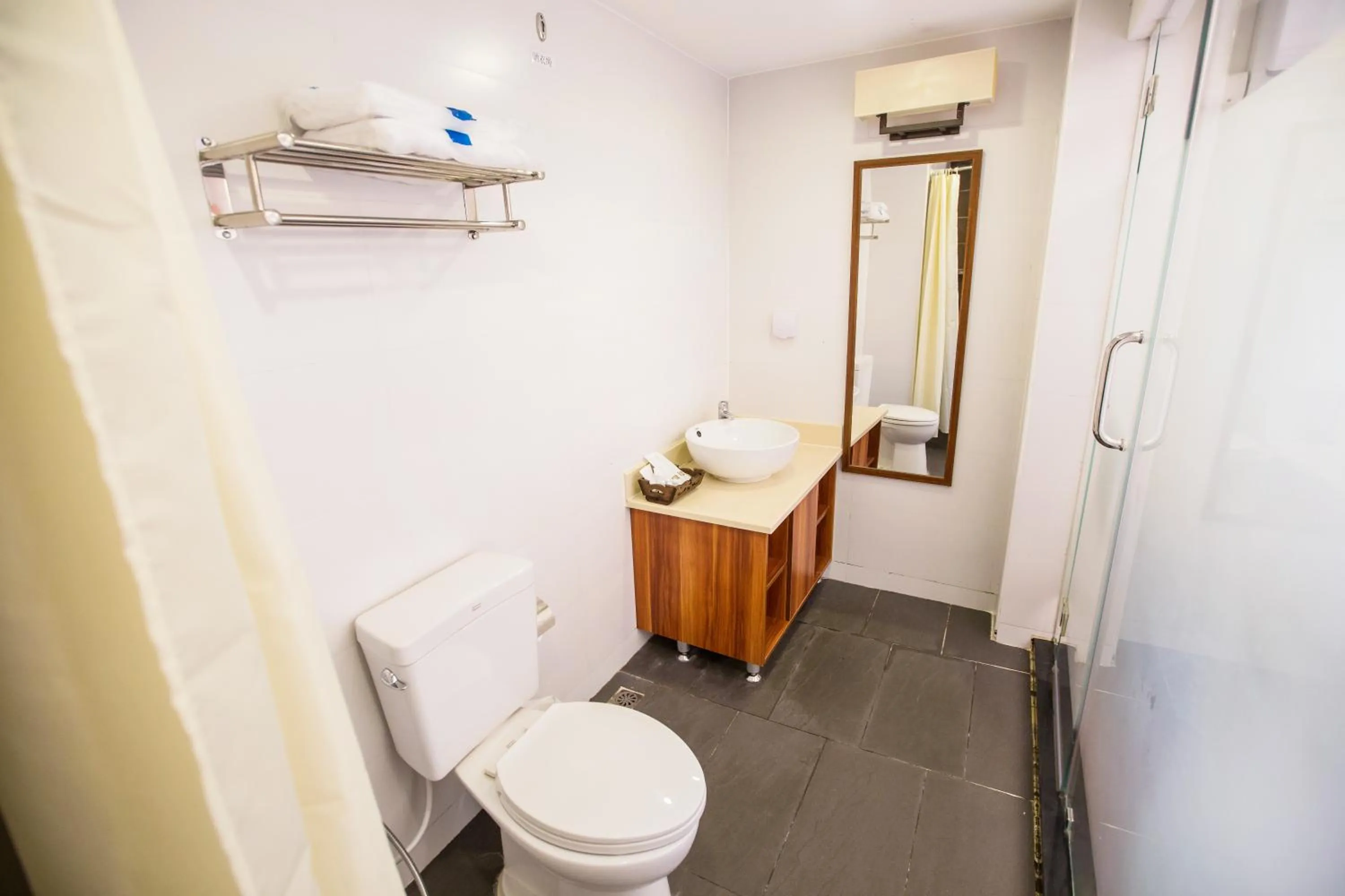 Photo of the whole room in Chiang Roi 7 Days Inn