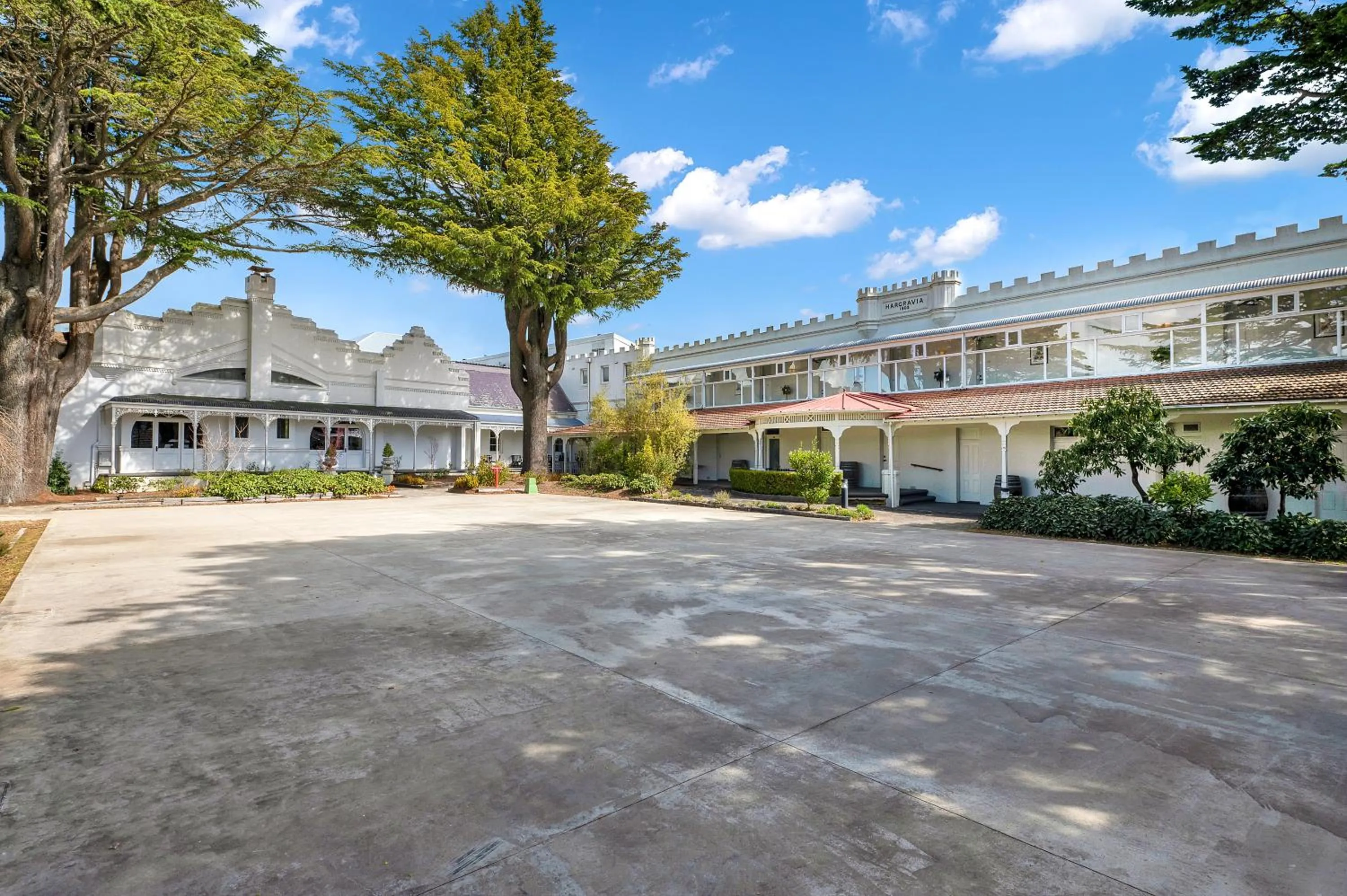 Property building in Hydro Majestic Blue Mountains