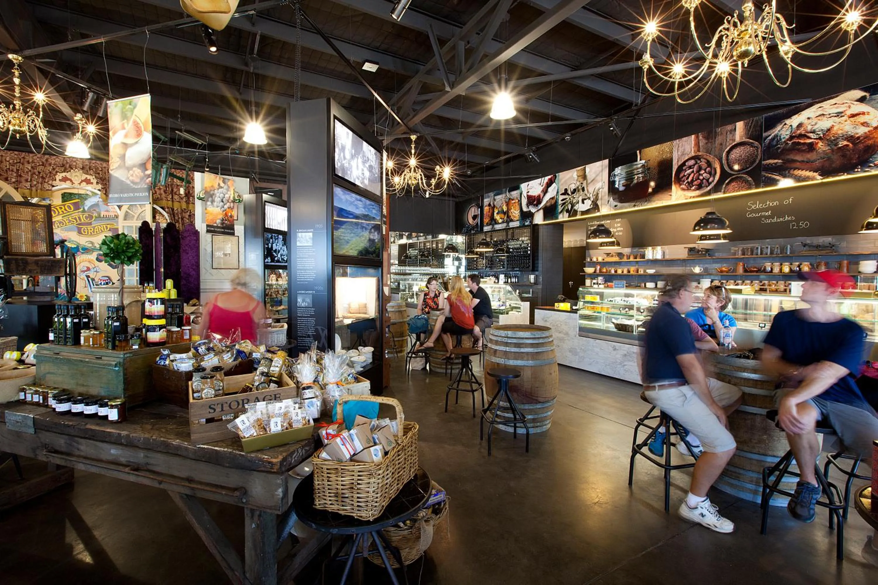 Restaurant/places to eat in Hydro Majestic Blue Mountains