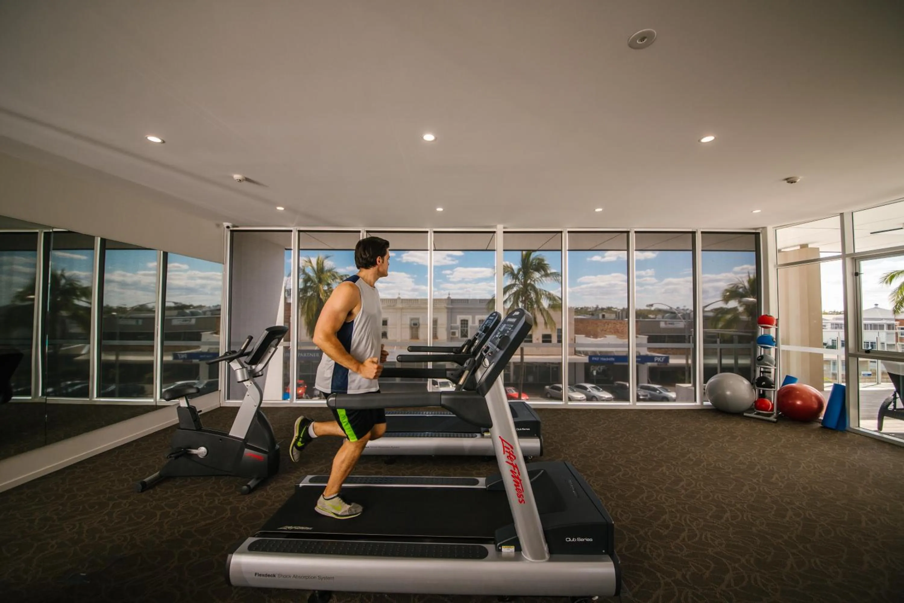 Fitness centre/facilities in Empire Apartment Hotel Rockhampton
