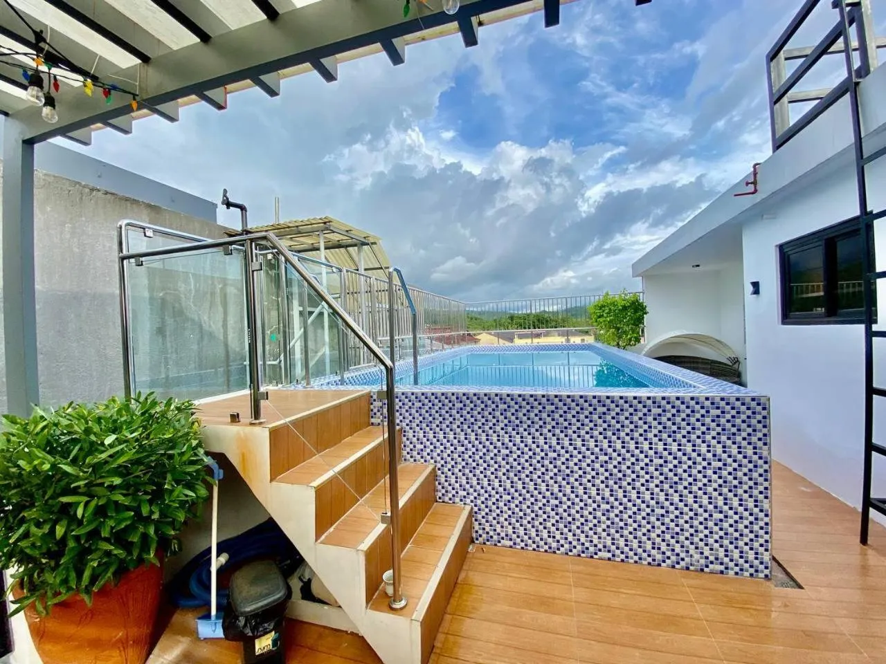 Billiard in Marketpoint Hotel