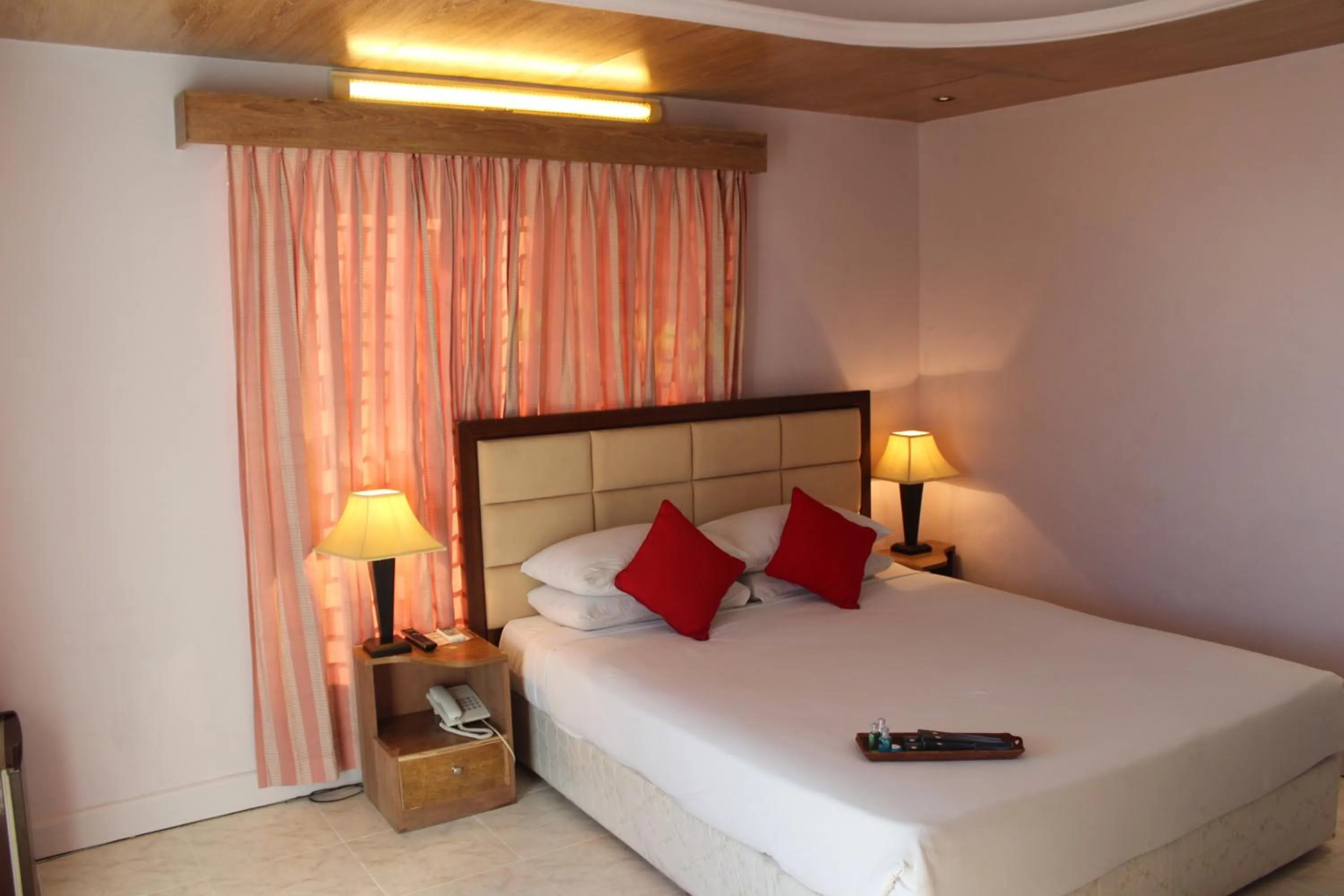 Bed in Hotel Sea Crown