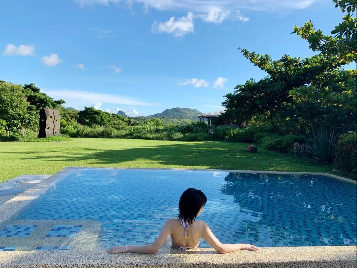 Swimming pool in Butterfly B&B