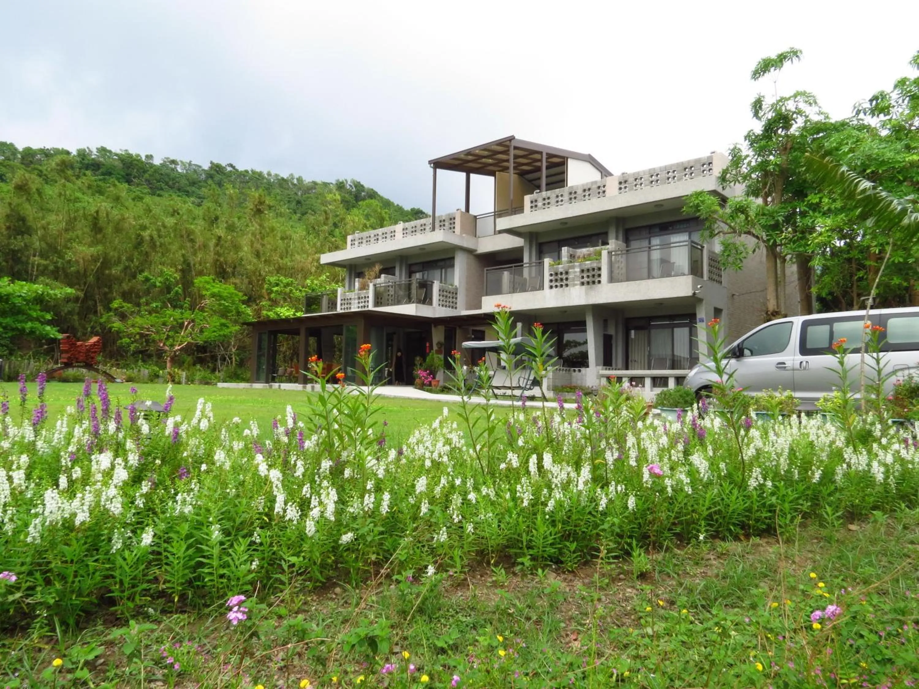 Facade/entrance in Butterfly B&B