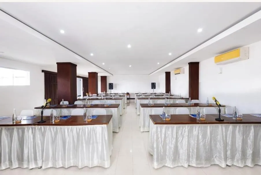 The Kanjeng Suites Kuta Galeria - Bali