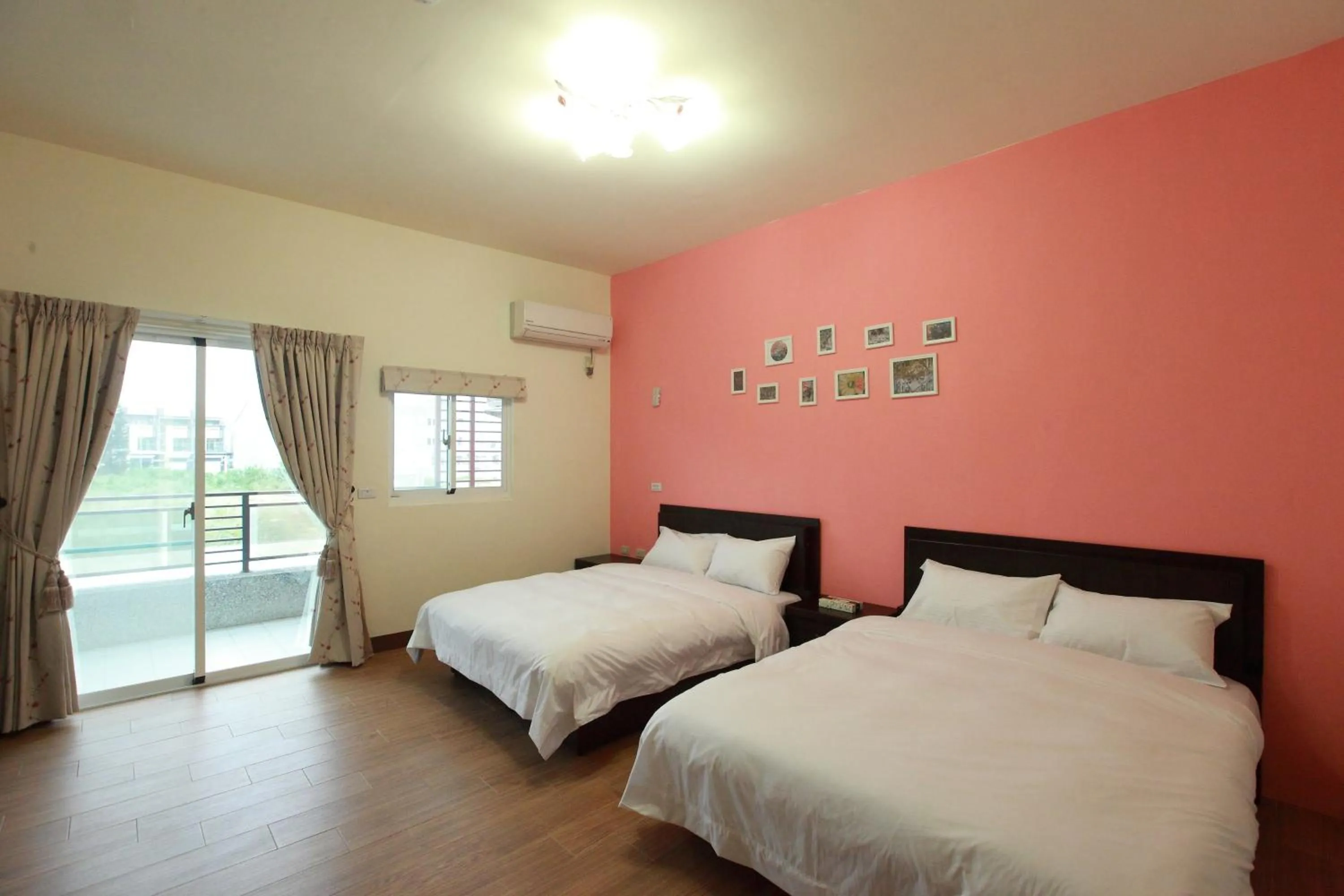 Photo of the whole room, Bed in Dali Moonlight B&B