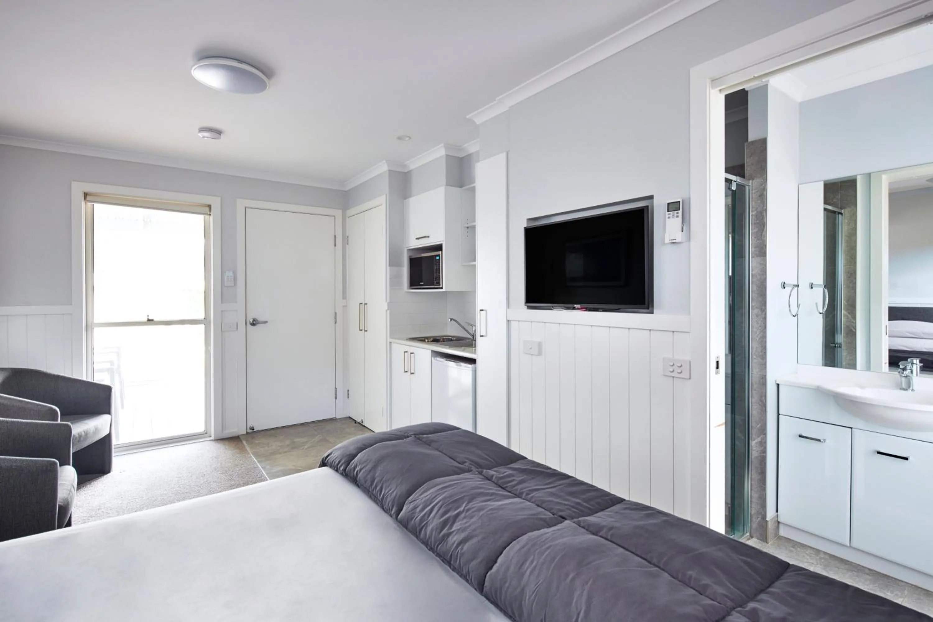 Bedroom, Bed in NRMA Jindabyne Holiday Park