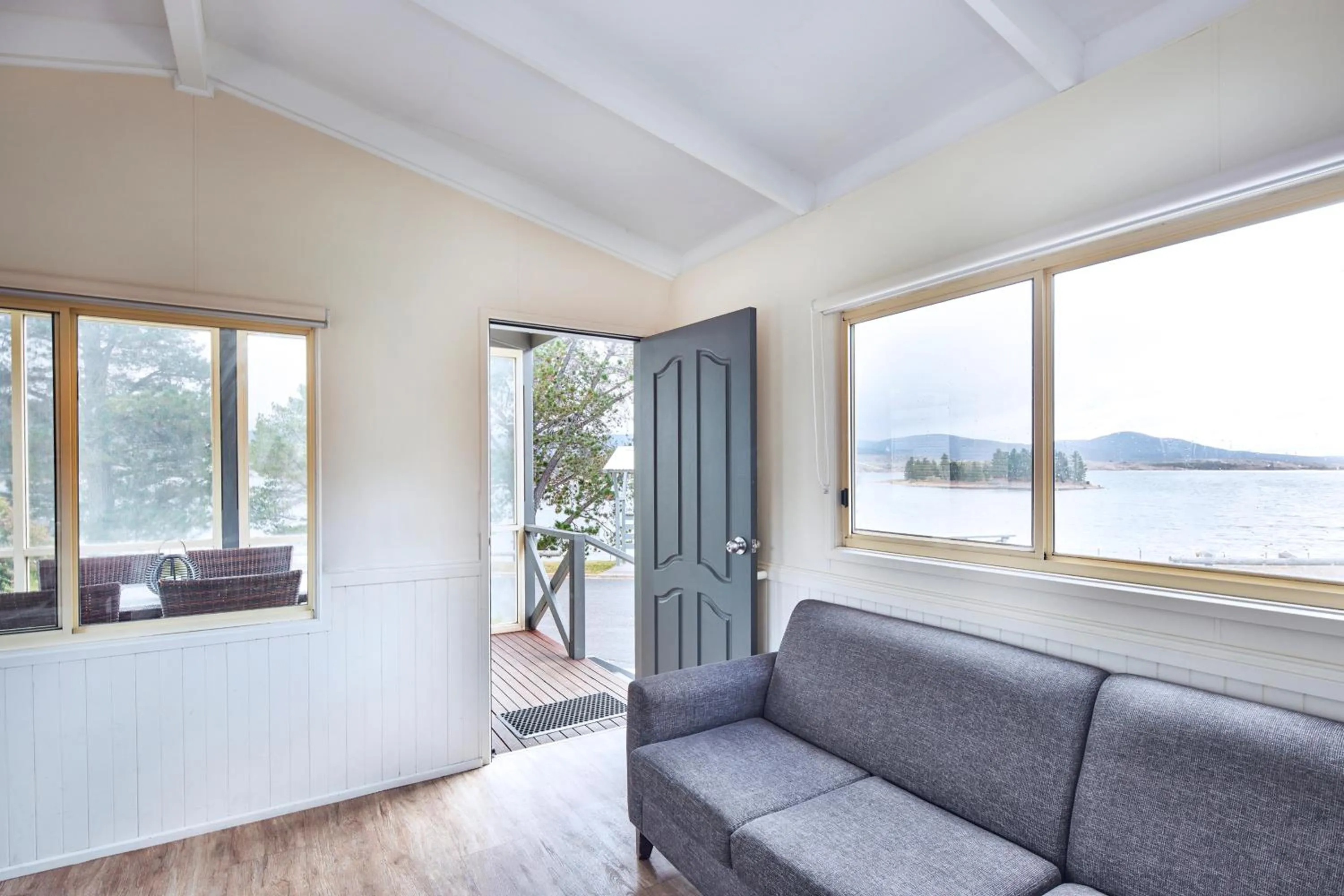 Living room in NRMA Jindabyne Holiday Park