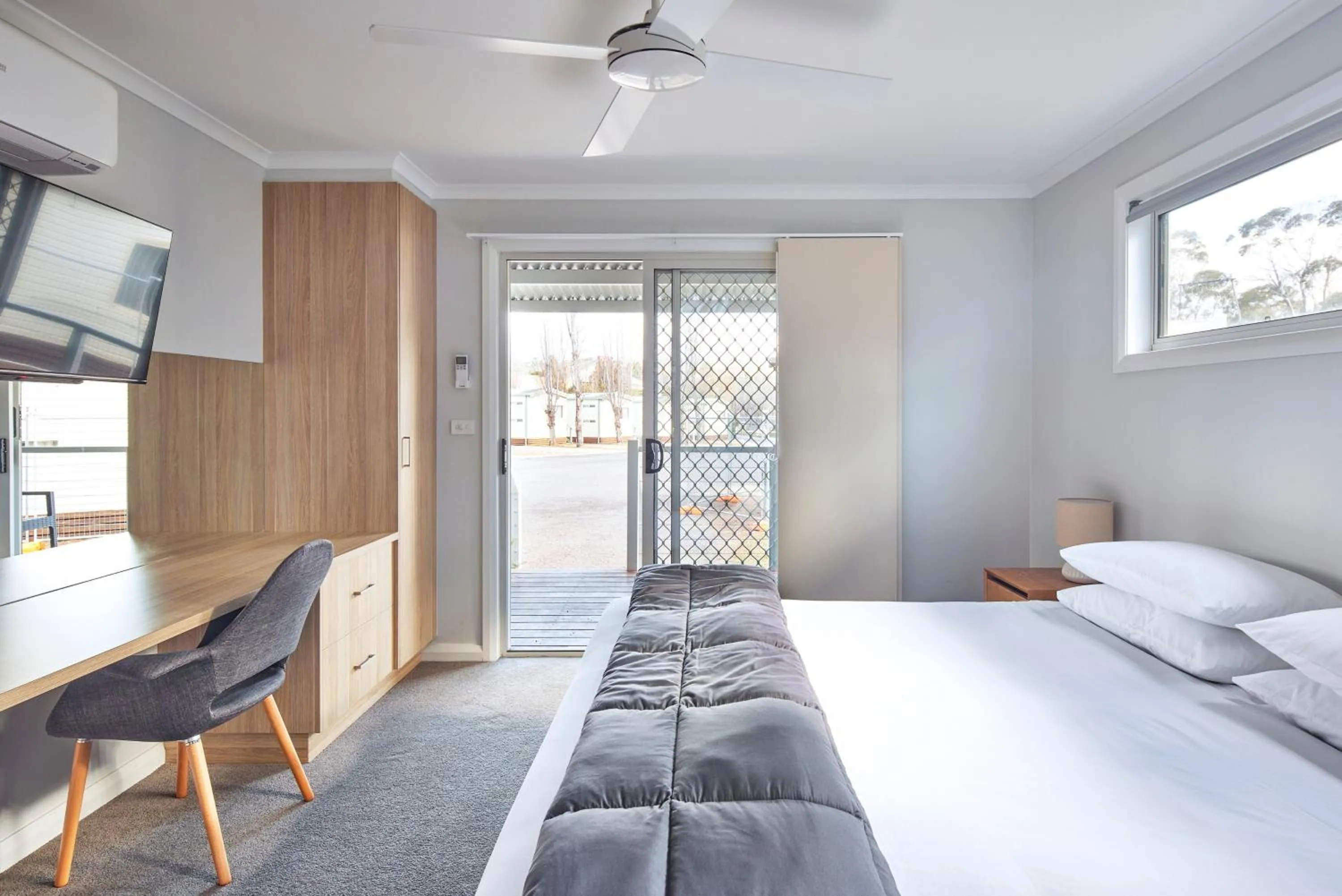 Bedroom, Bed in NRMA Jindabyne Holiday Park