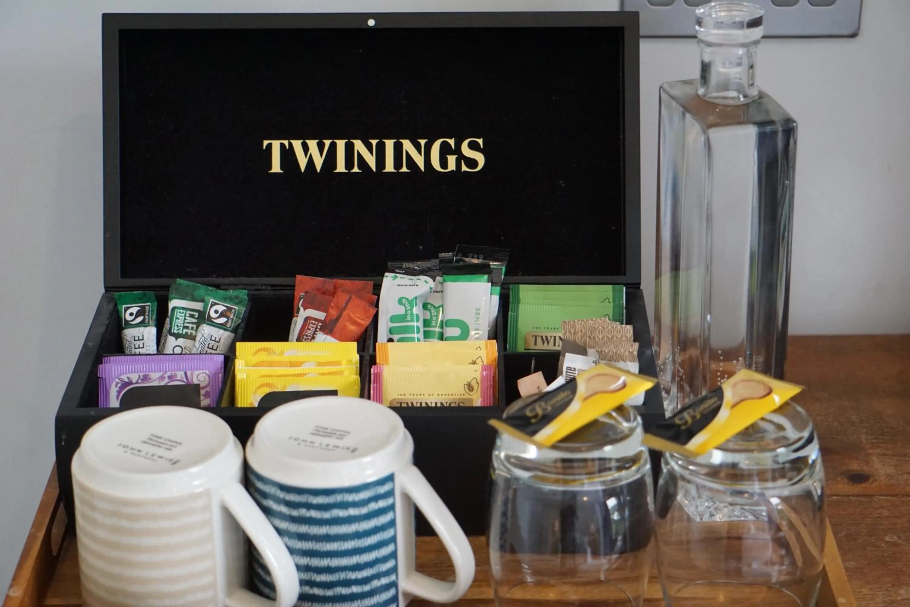 Coffee/tea facilities in Durdle Door Hotel