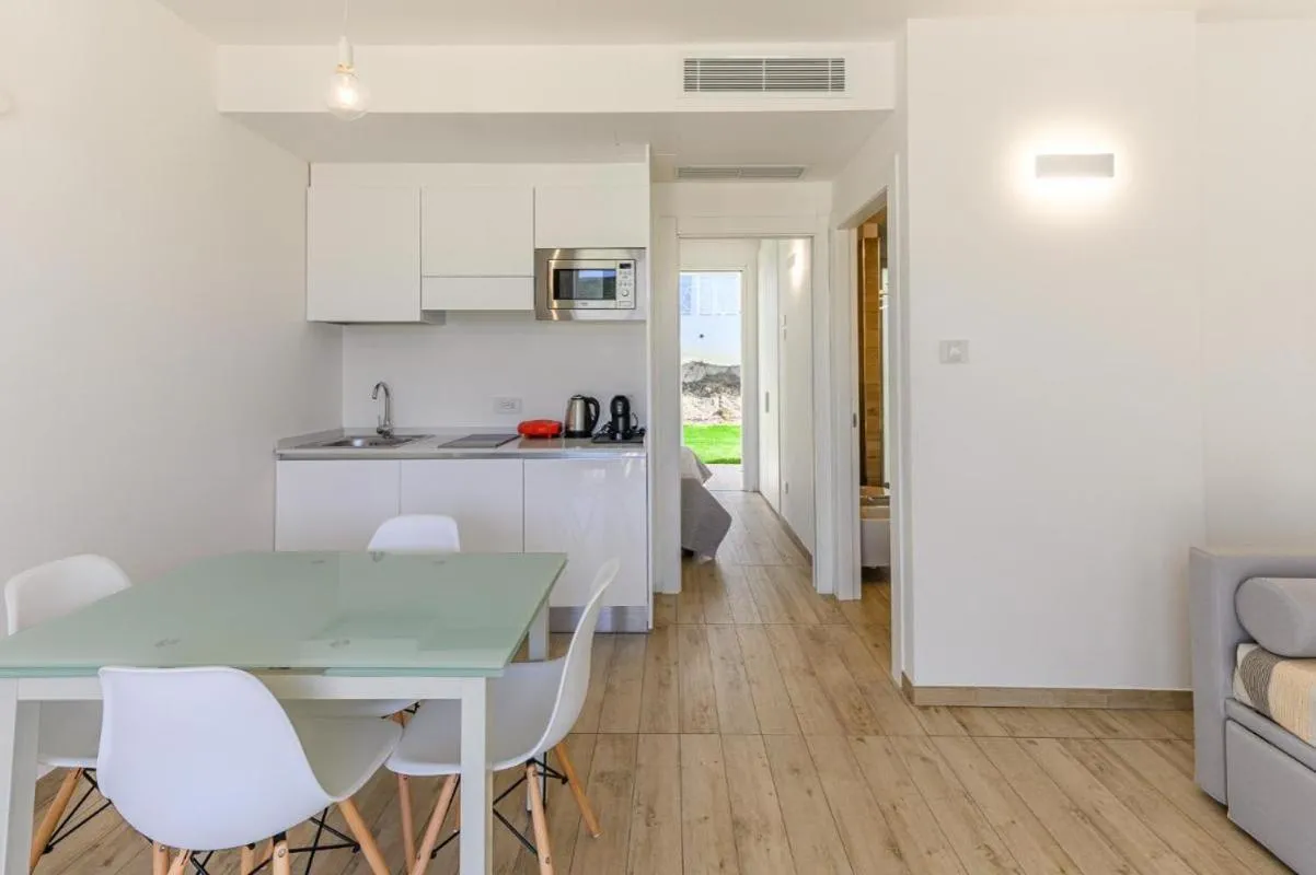 Stunning Capo Falcone Charming Apartments near La Pelosa
