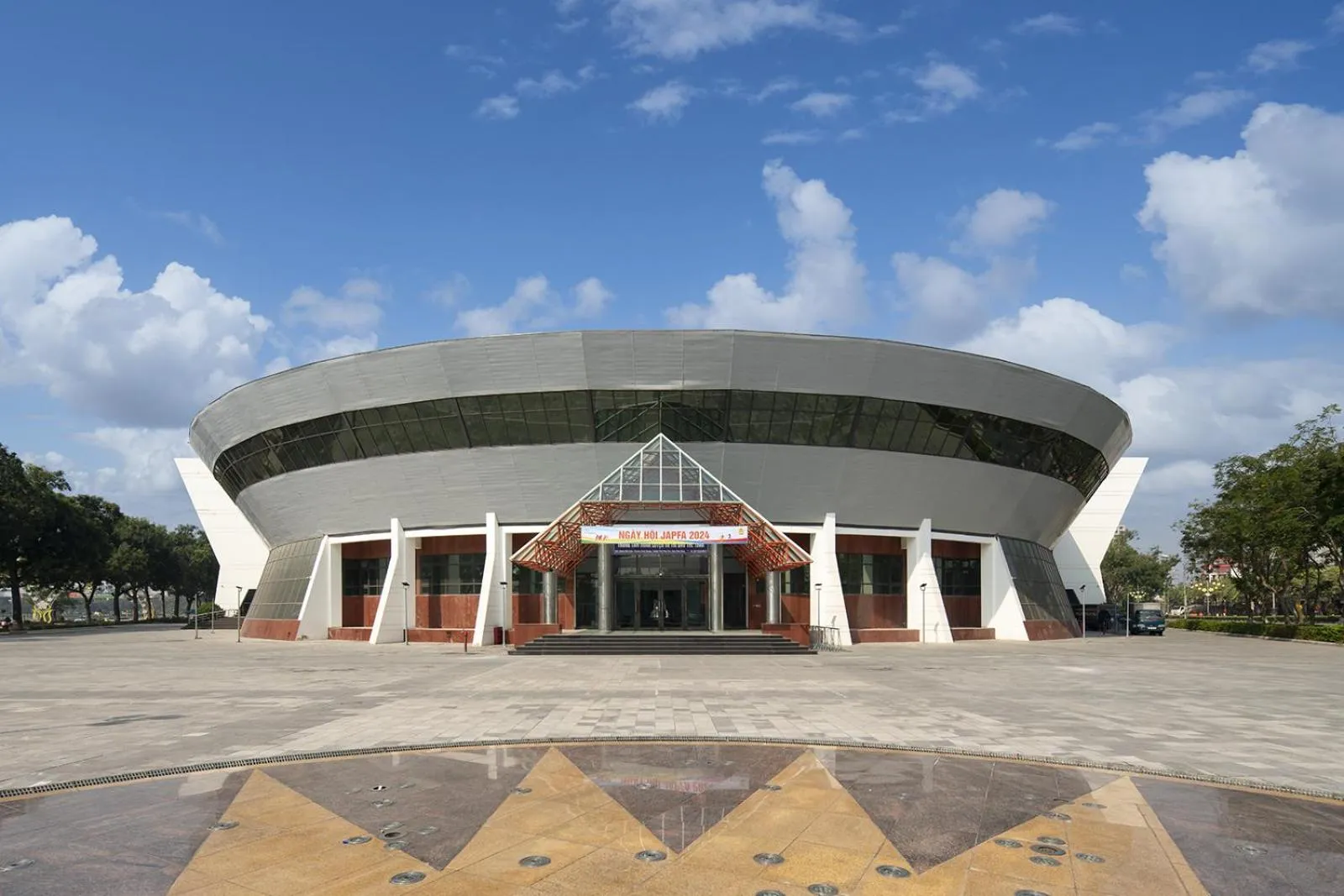 Neighbourhood in Modena by Fraser Vinh Yen