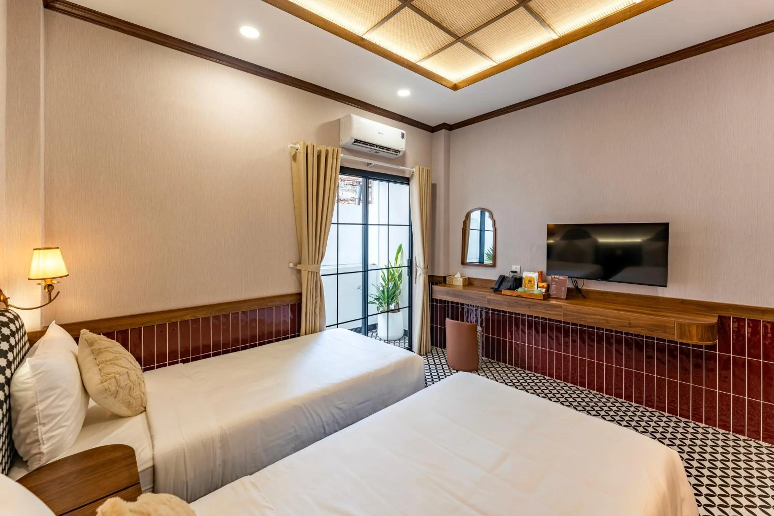 Bed in White Lotus - Heritage Hotel