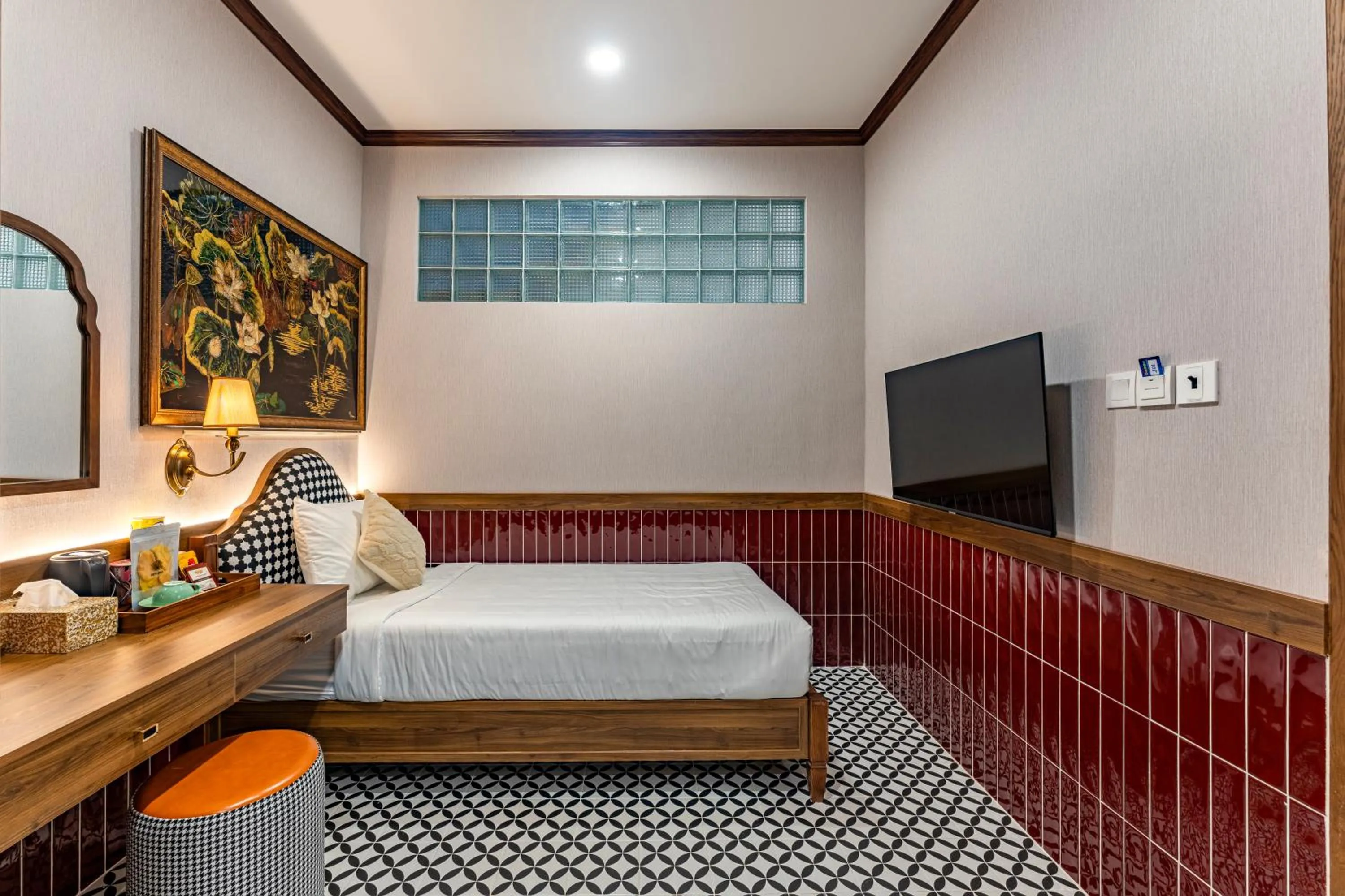 Bed in White Lotus - Heritage Hotel