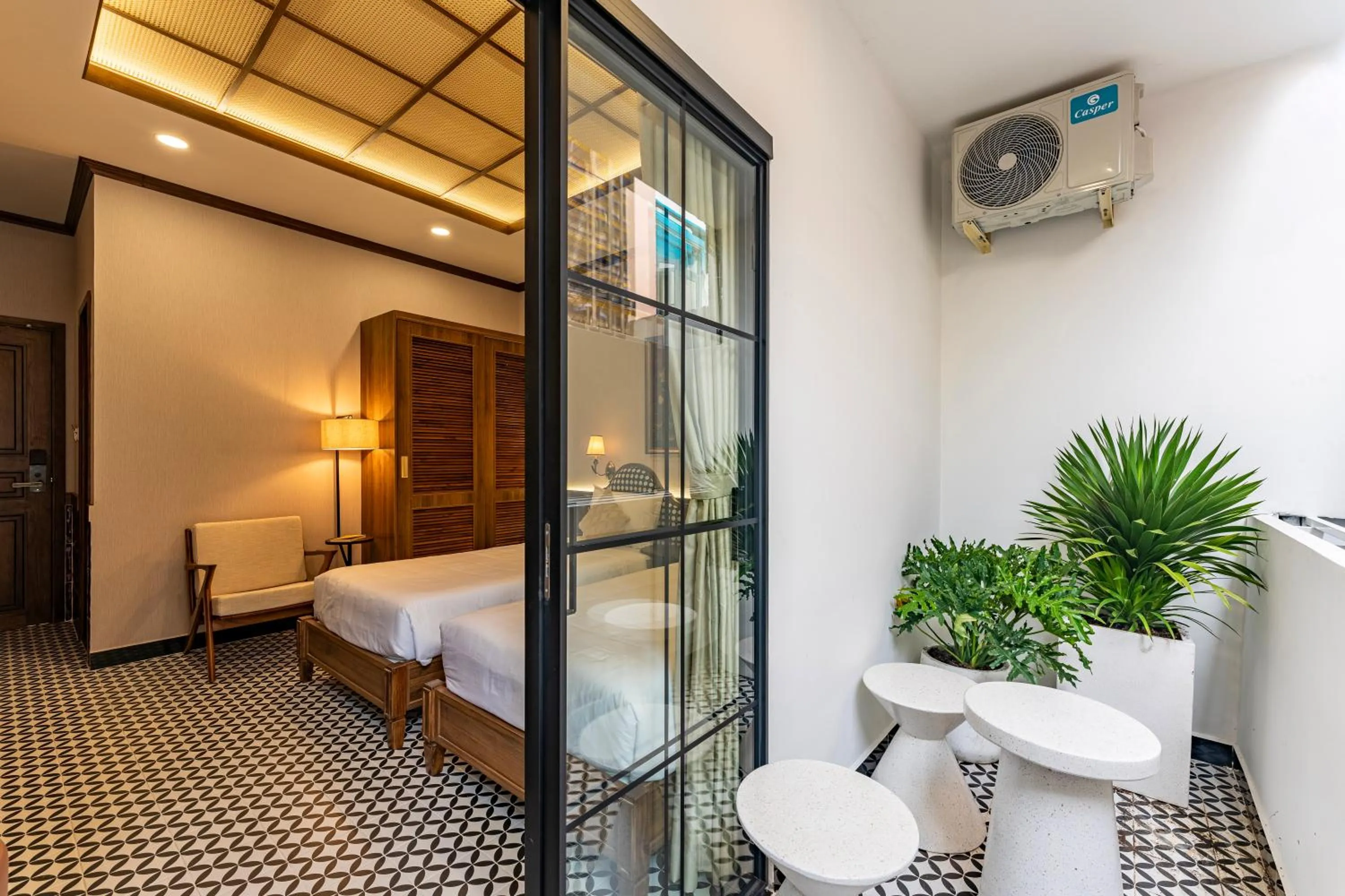 Bed in White Lotus - Heritage Hotel