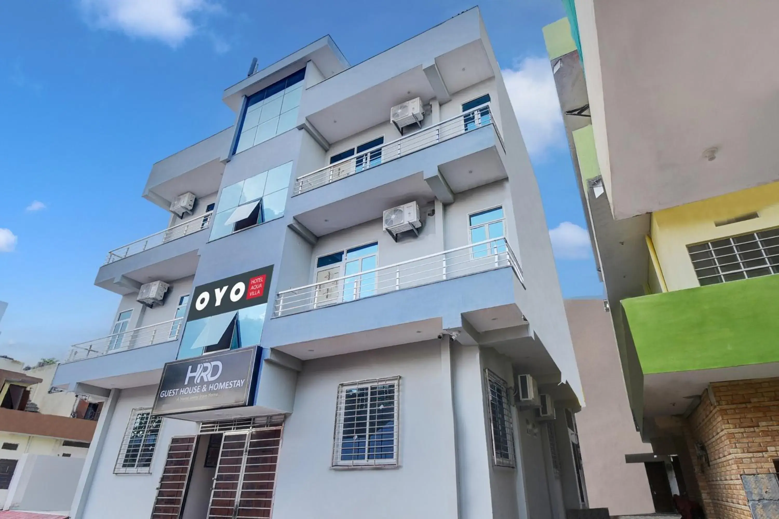 Facade/entrance in Hotel O HRD Guest House & Homestay Facade/entrance in Hotel O HRD Guest House & Homestay