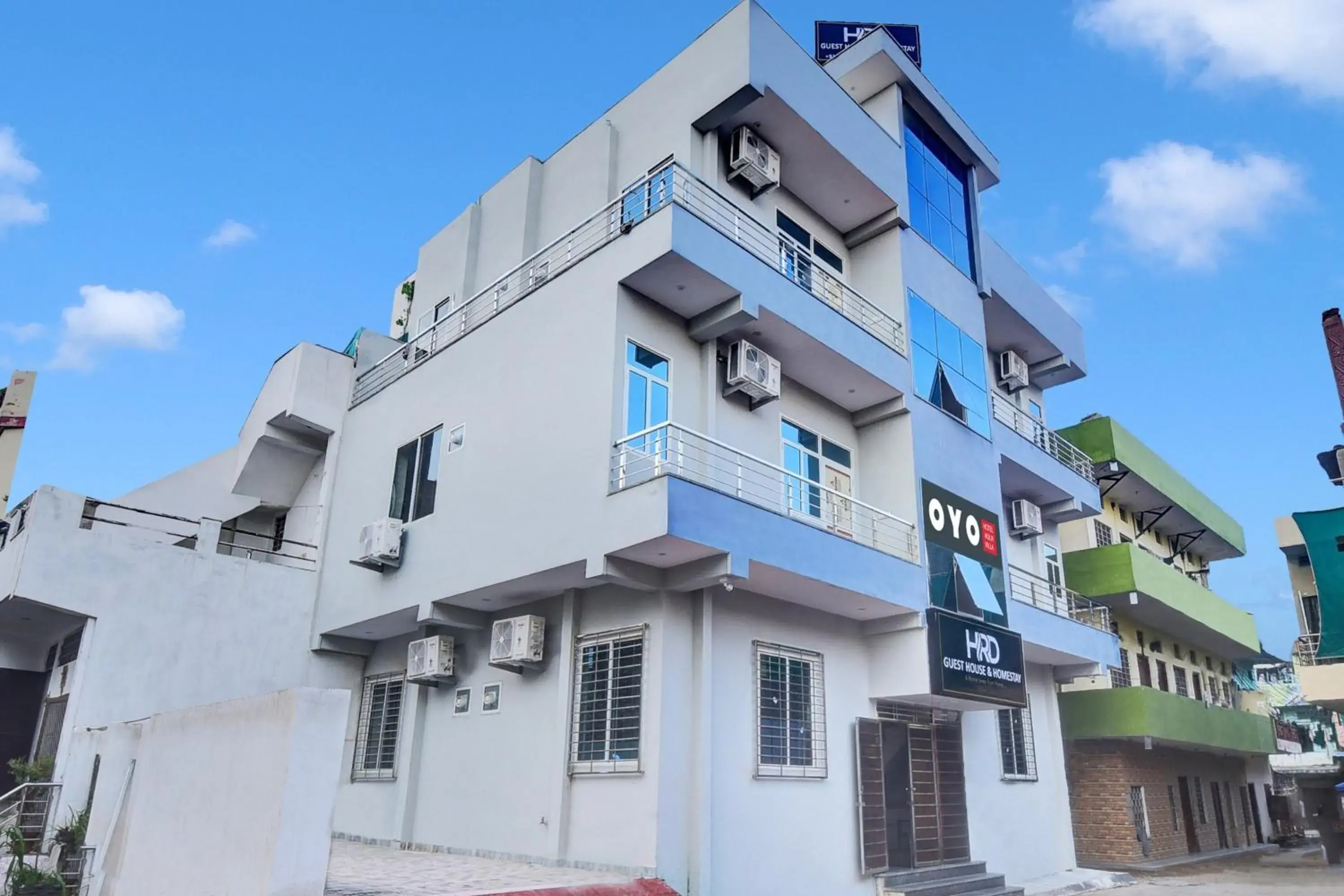 Facade/entrance in Hotel O HRD Guest House & Homestay Facade/entrance in Hotel O HRD Guest House & Homestay