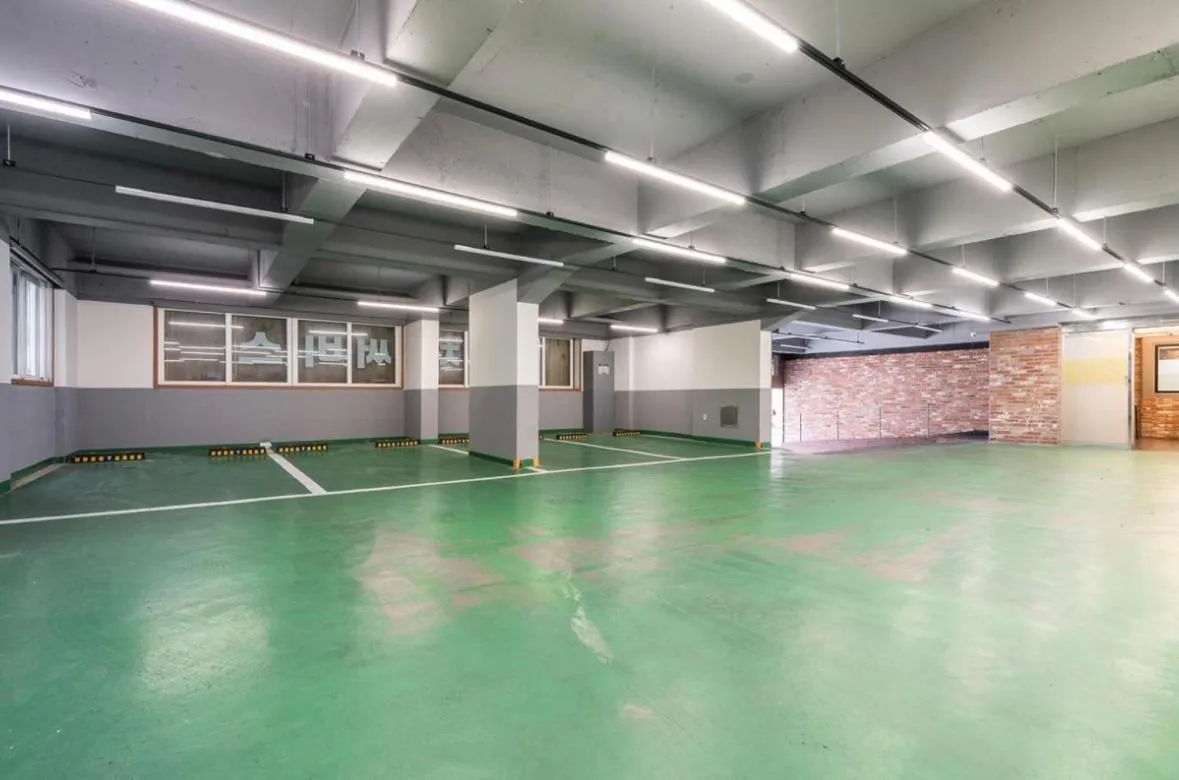 Parking in Songjeong Coco Hotel