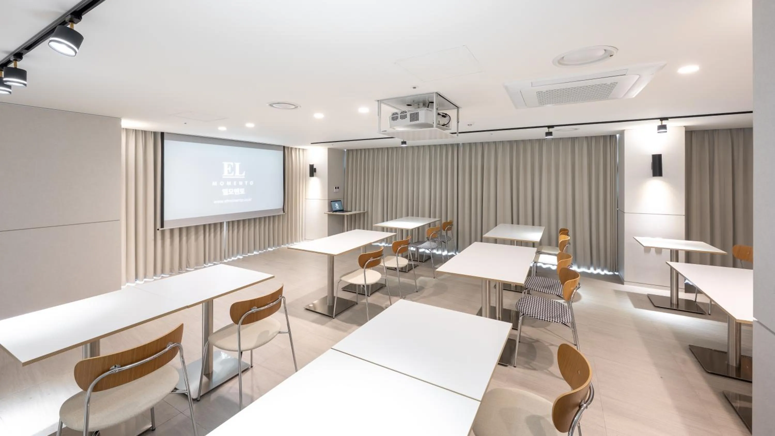 Business facilities in Elmomento Songdo