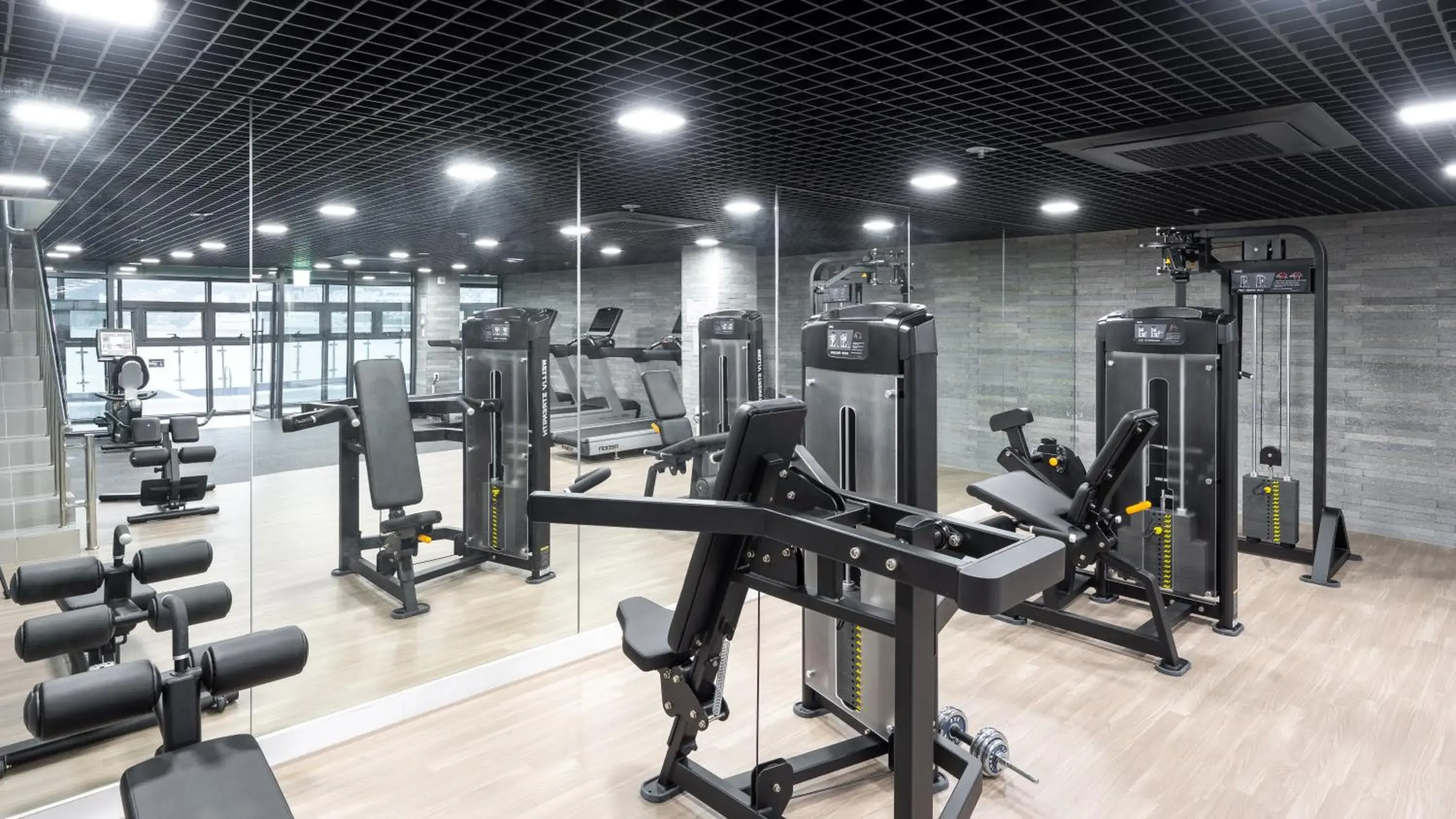 Fitness centre/facilities in Elmomento Songdo Fitness centre/facilities in Elmomento Songdo