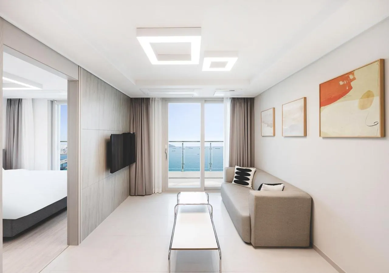 Bed in Elmomento Songdo