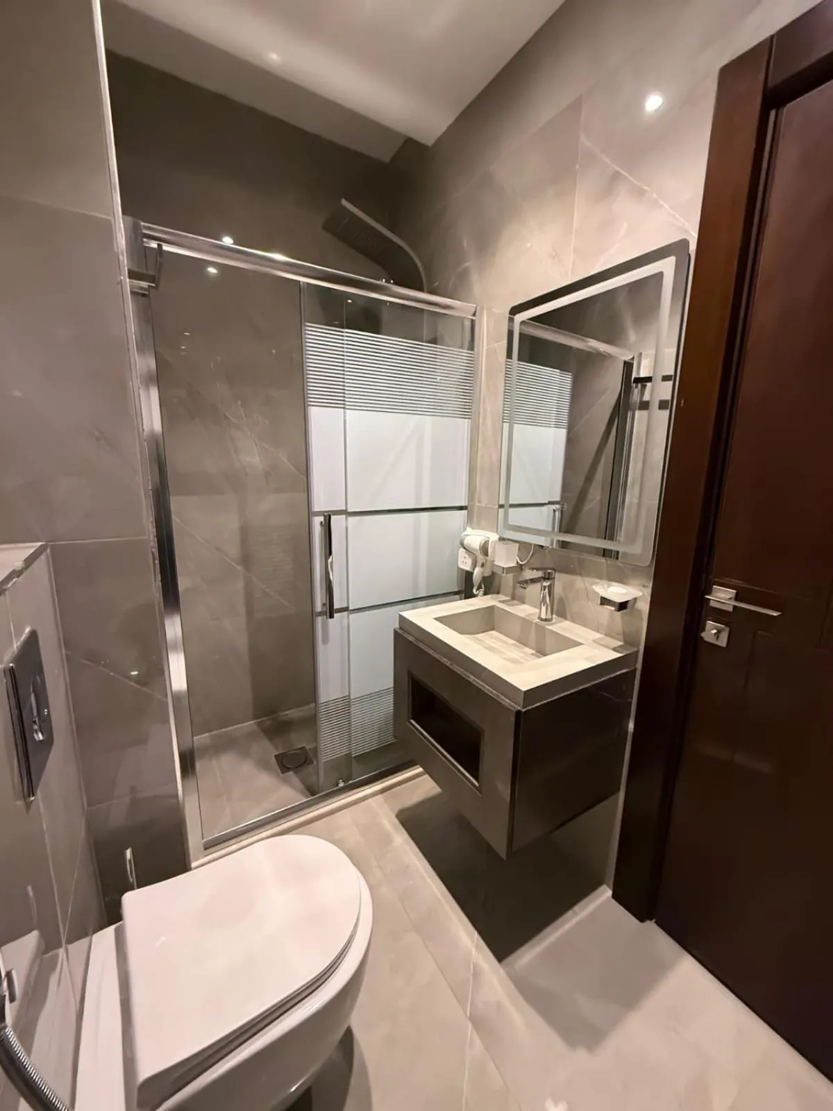 Shower in North paradise hotel