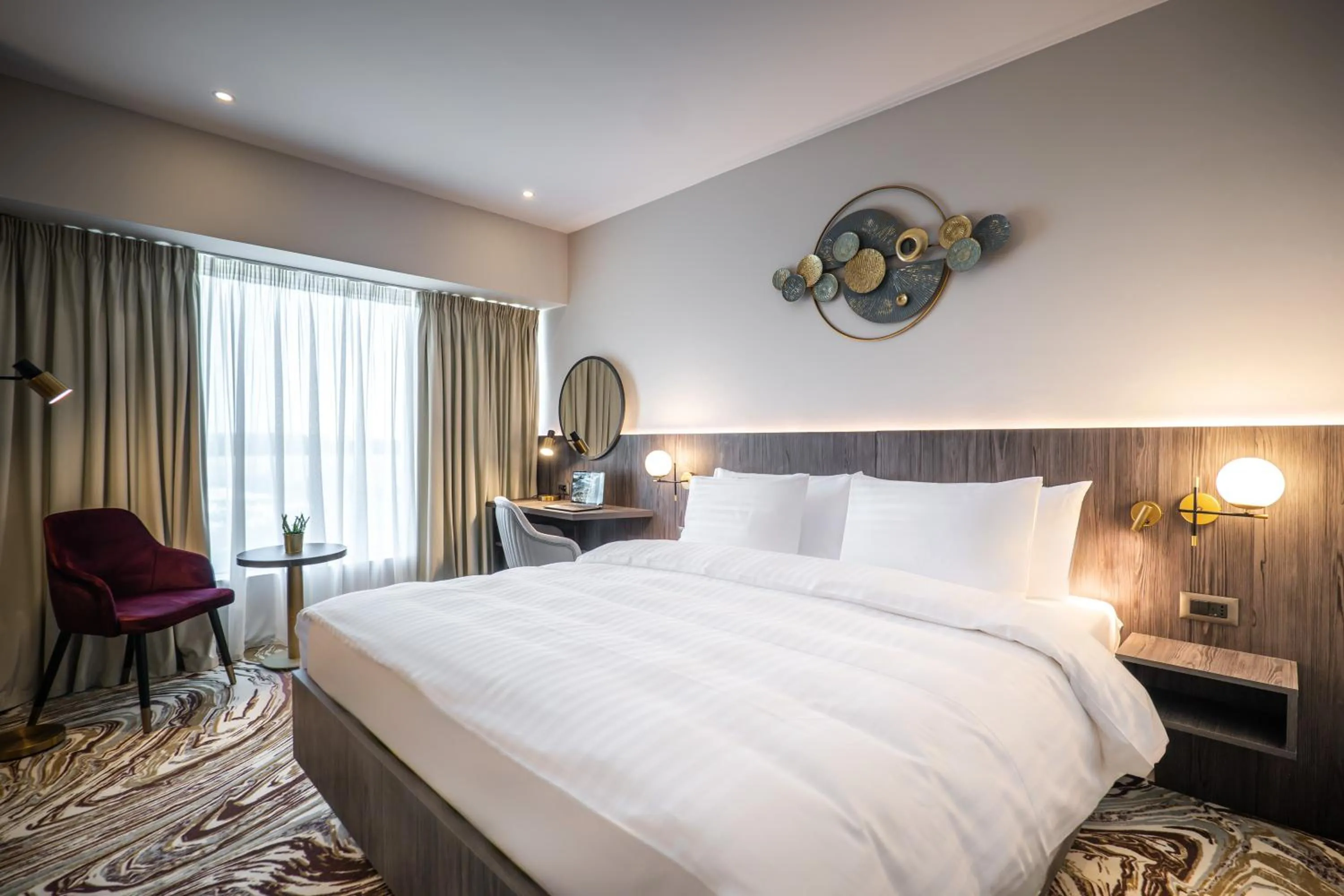 Bed in Ramada by Wyndham Bucharest Otopeni Airport