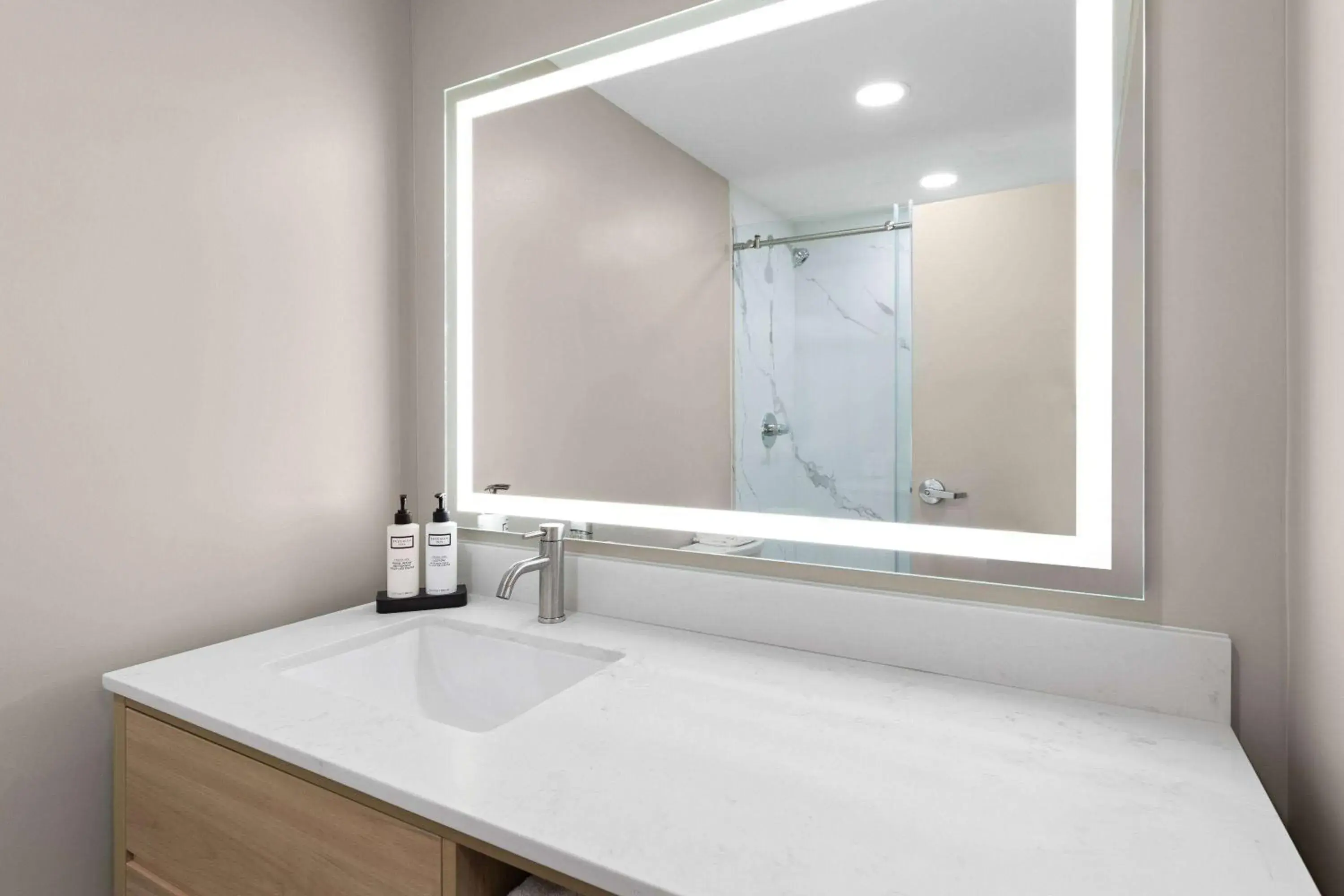 Bathroom in Wyndham Garden Louisville KY Bathroom in Wyndham Garden Louisville KY