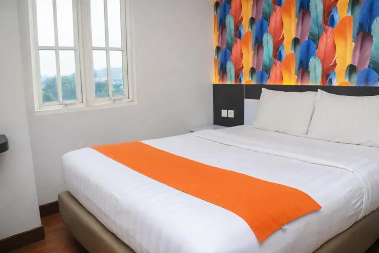Bed in Front One Boutique Tugu Muda Semarang