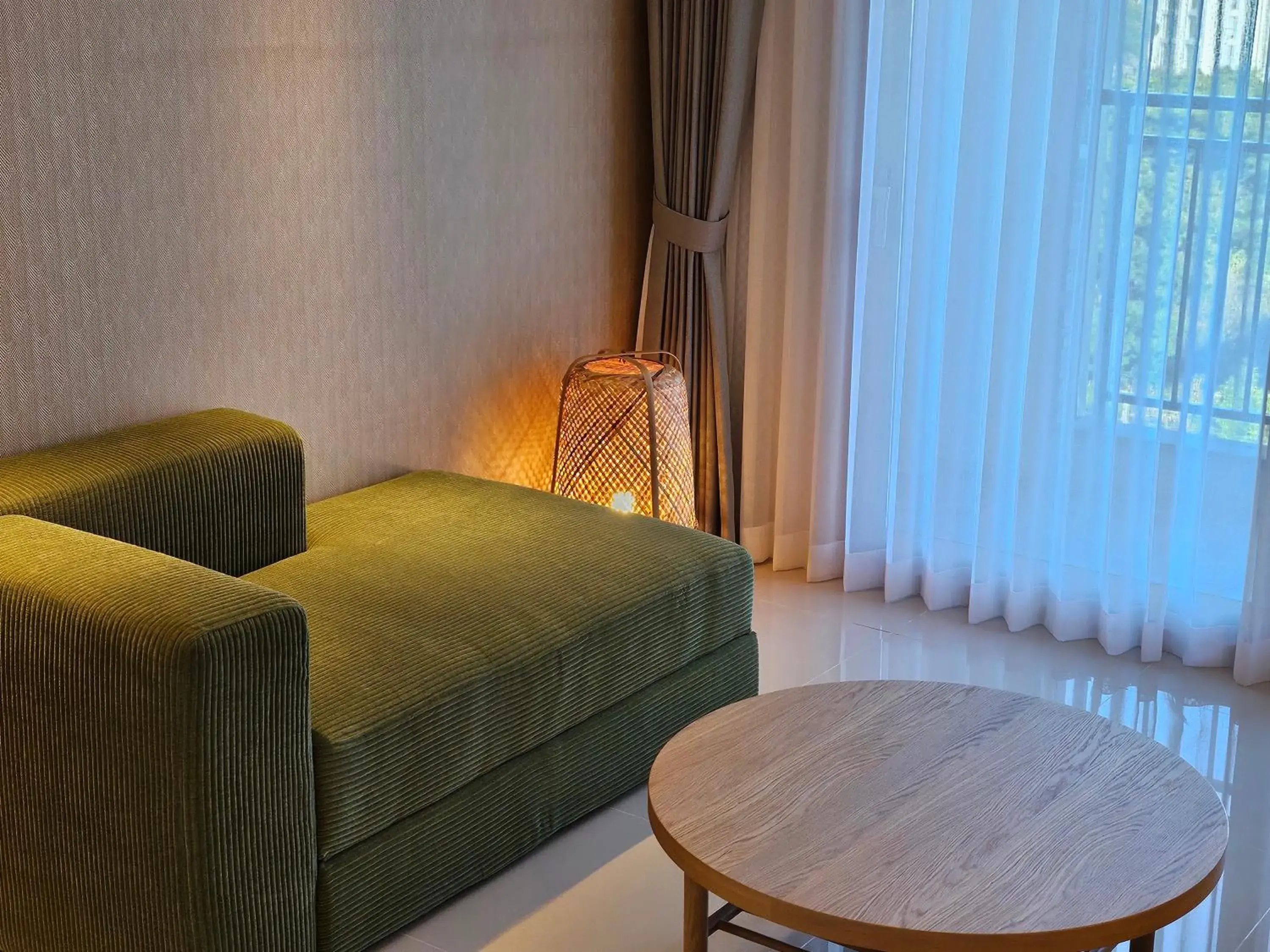 Bedroom in Red Hat Snail Bedroom in Red Hat Snail