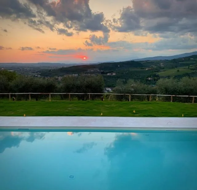 Swimming pool in Agriturismo Il Pianetto