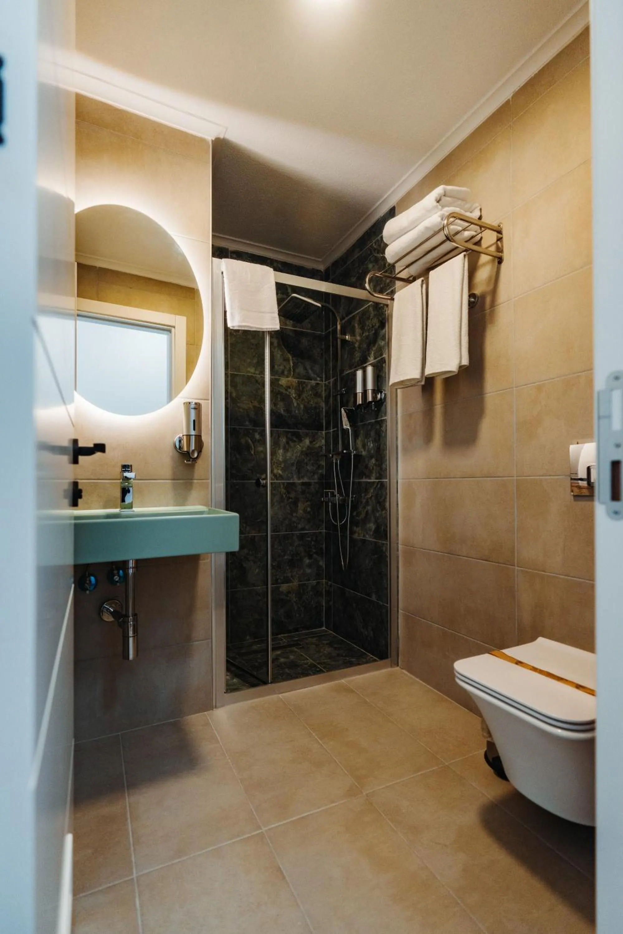 Shower in Rodones 1924