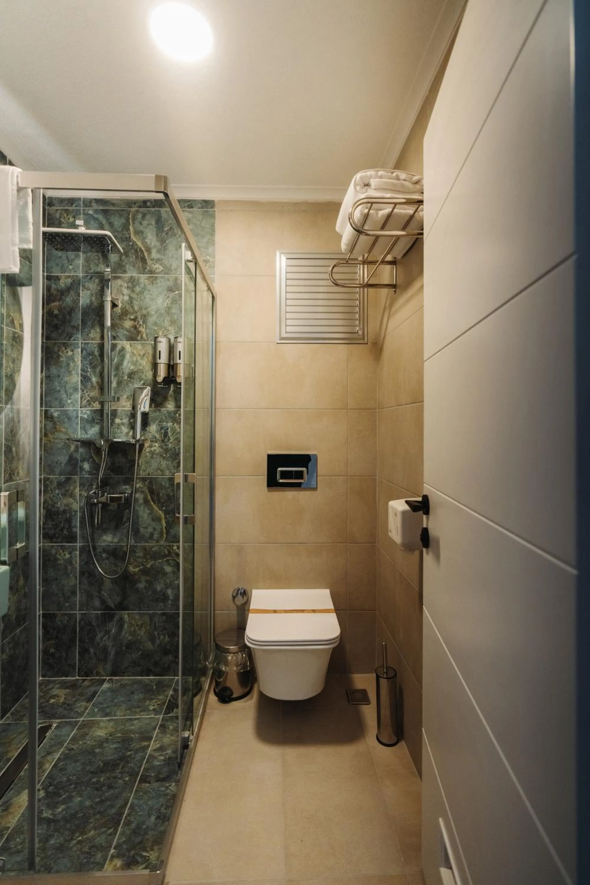 Shower in Rodones 1924