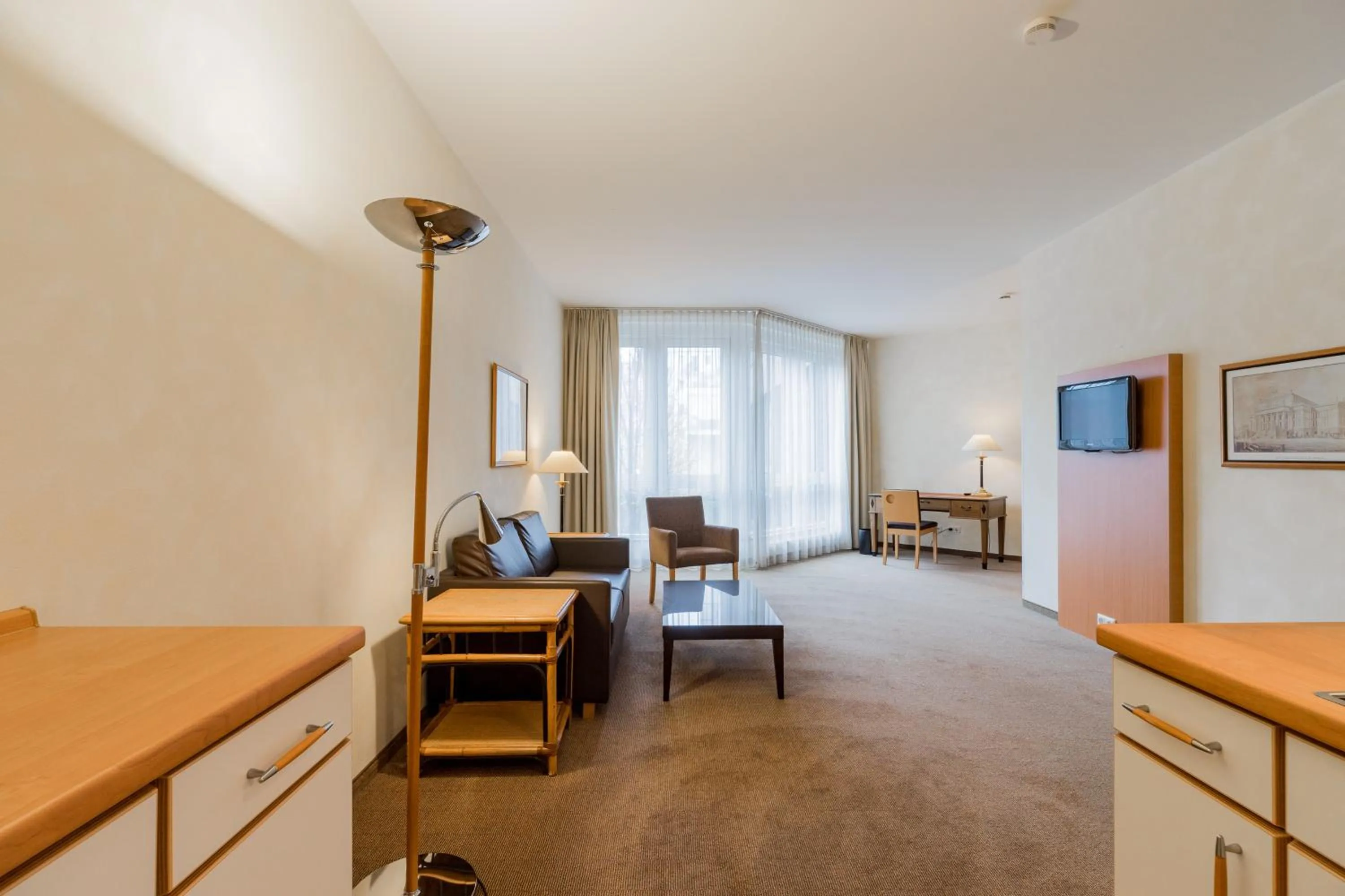 TV and multimedia, Bed in Apartmenthaus Berlin Mitte