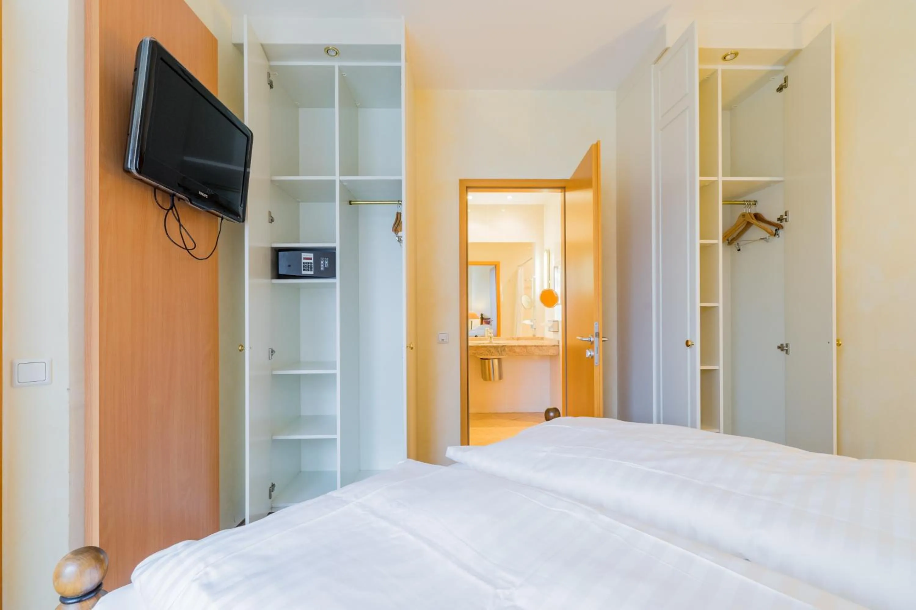 Bed in Apartmenthaus Berlin Mitte