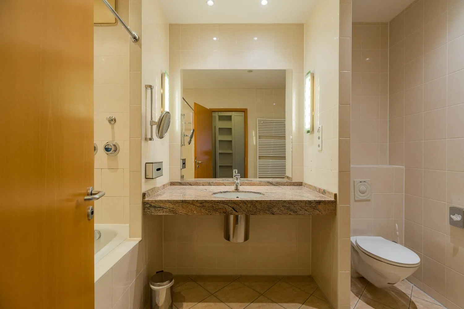 Bathroom in Apartmenthaus Berlin Mitte